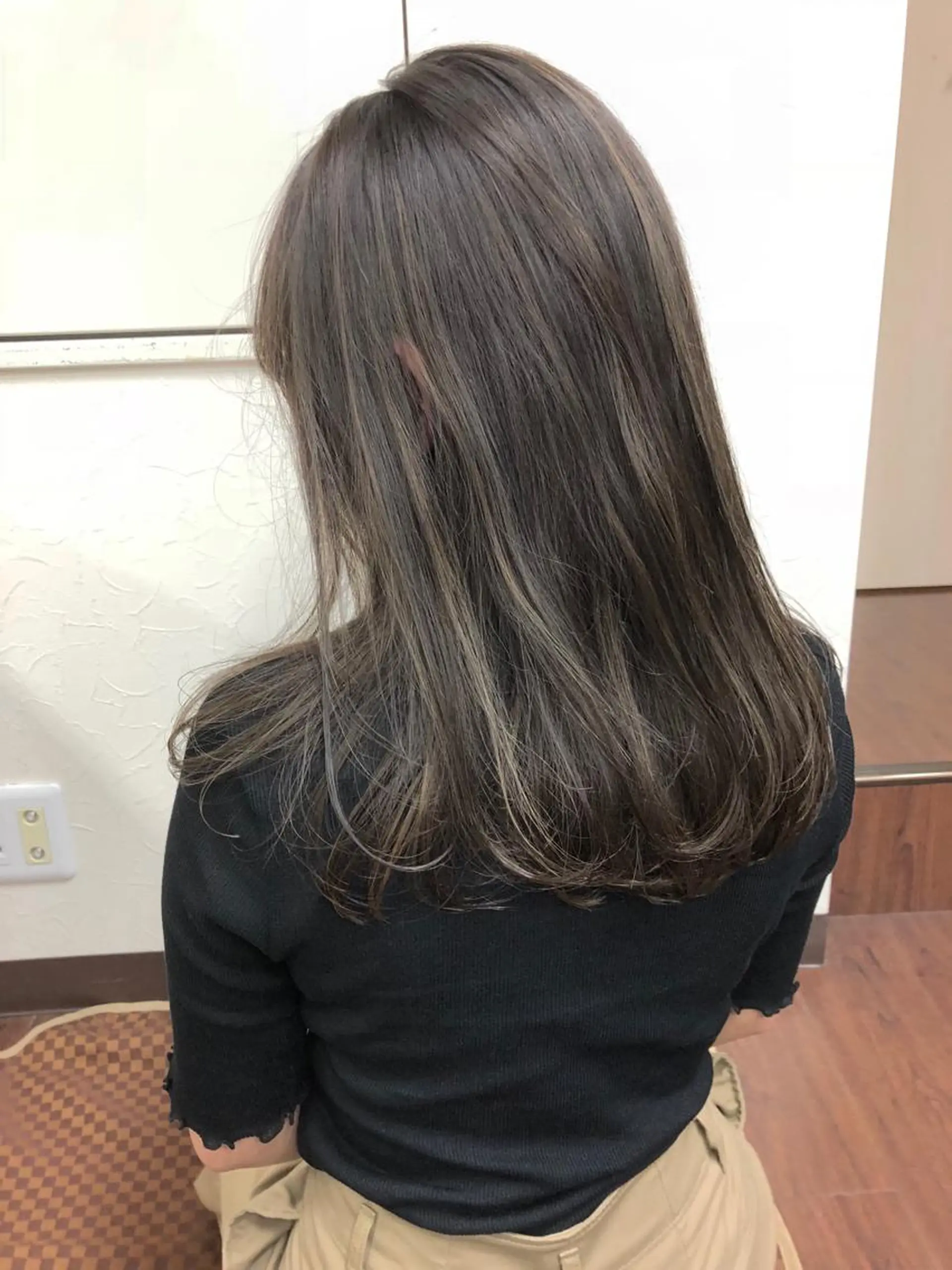 カラー ハイライトカラー メンズハイトーン メンズバレイヤージュのヘアスタイル