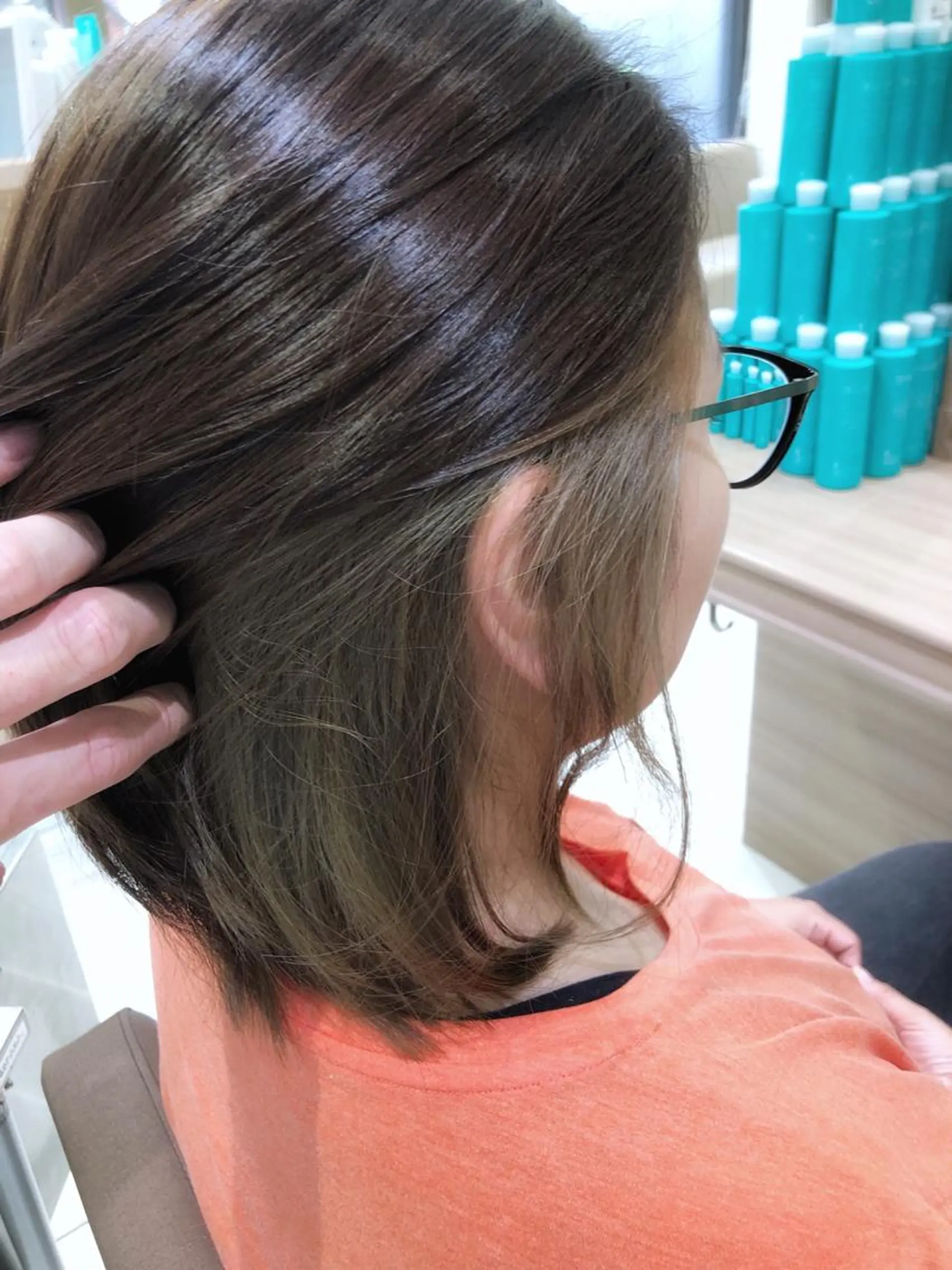 ミディアム カラー ブリーチ 大人女性のショート ・ボブ✂︎沼尻典祥のヘアスタイル