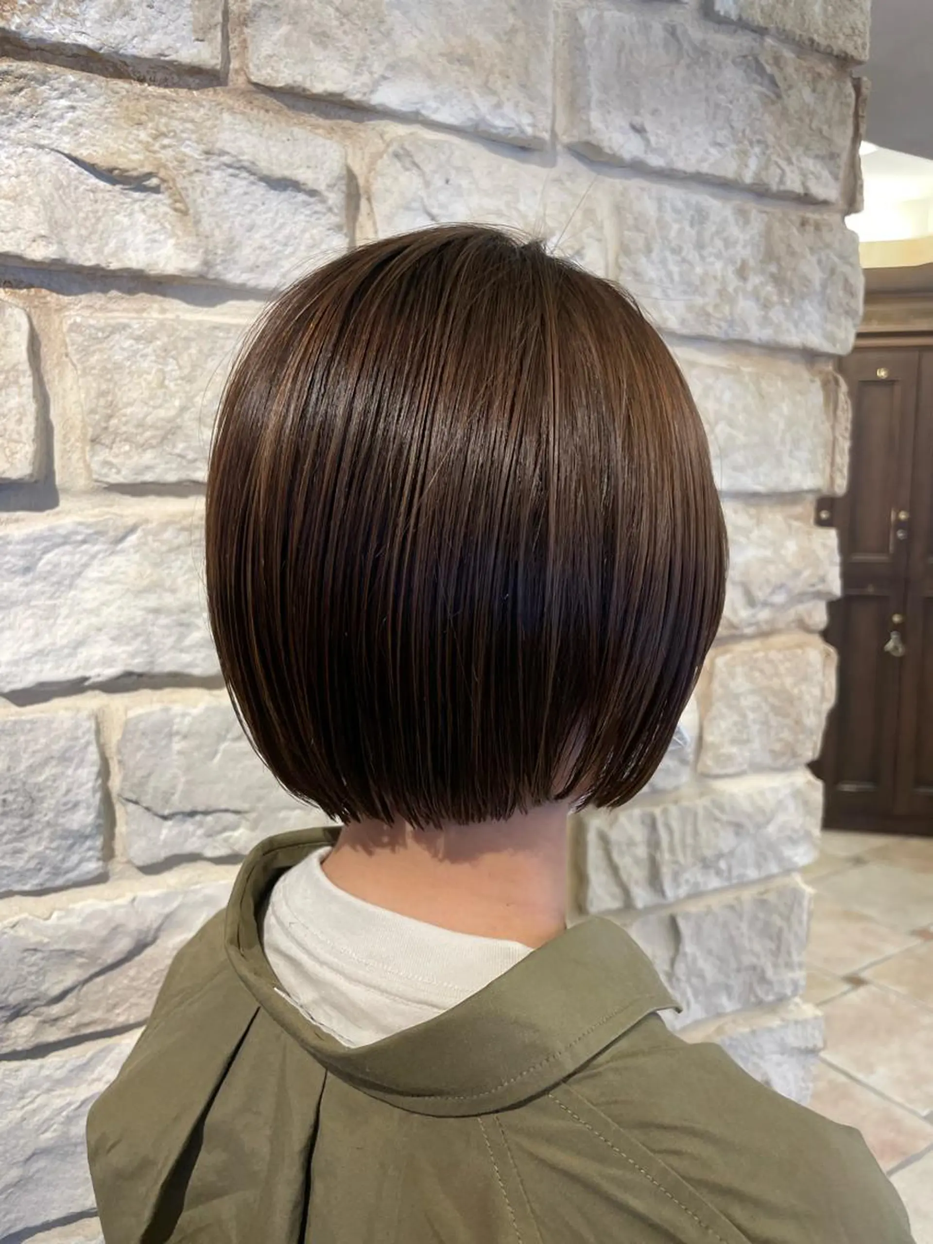 ミディアム ボブ カット ヘアカラー トリートメント 星野 茉由のヘアスタイル