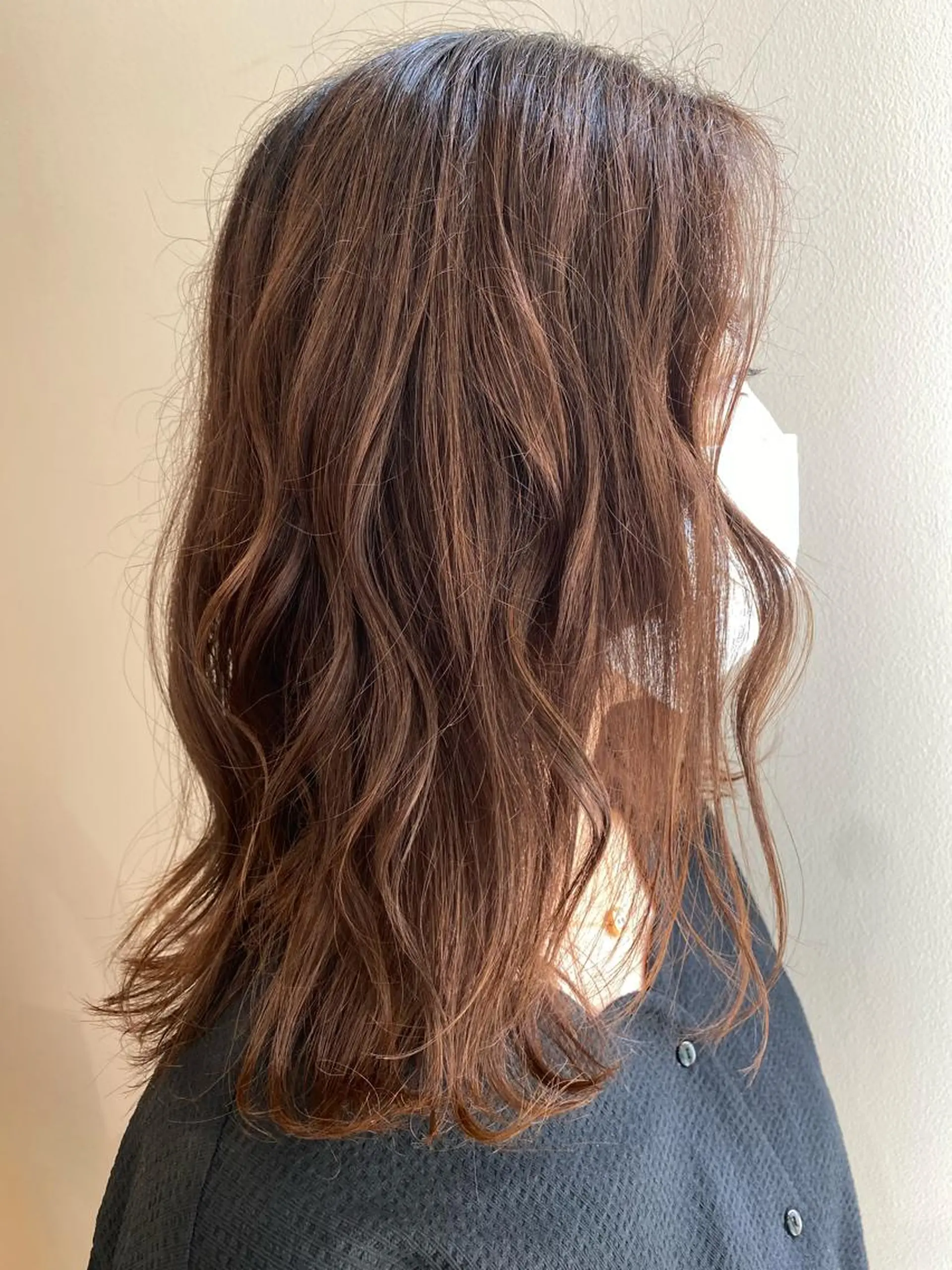 セミロング カラー ハイトーン/ウルフ /レイヤー/坂野幸伸のヘアスタイル