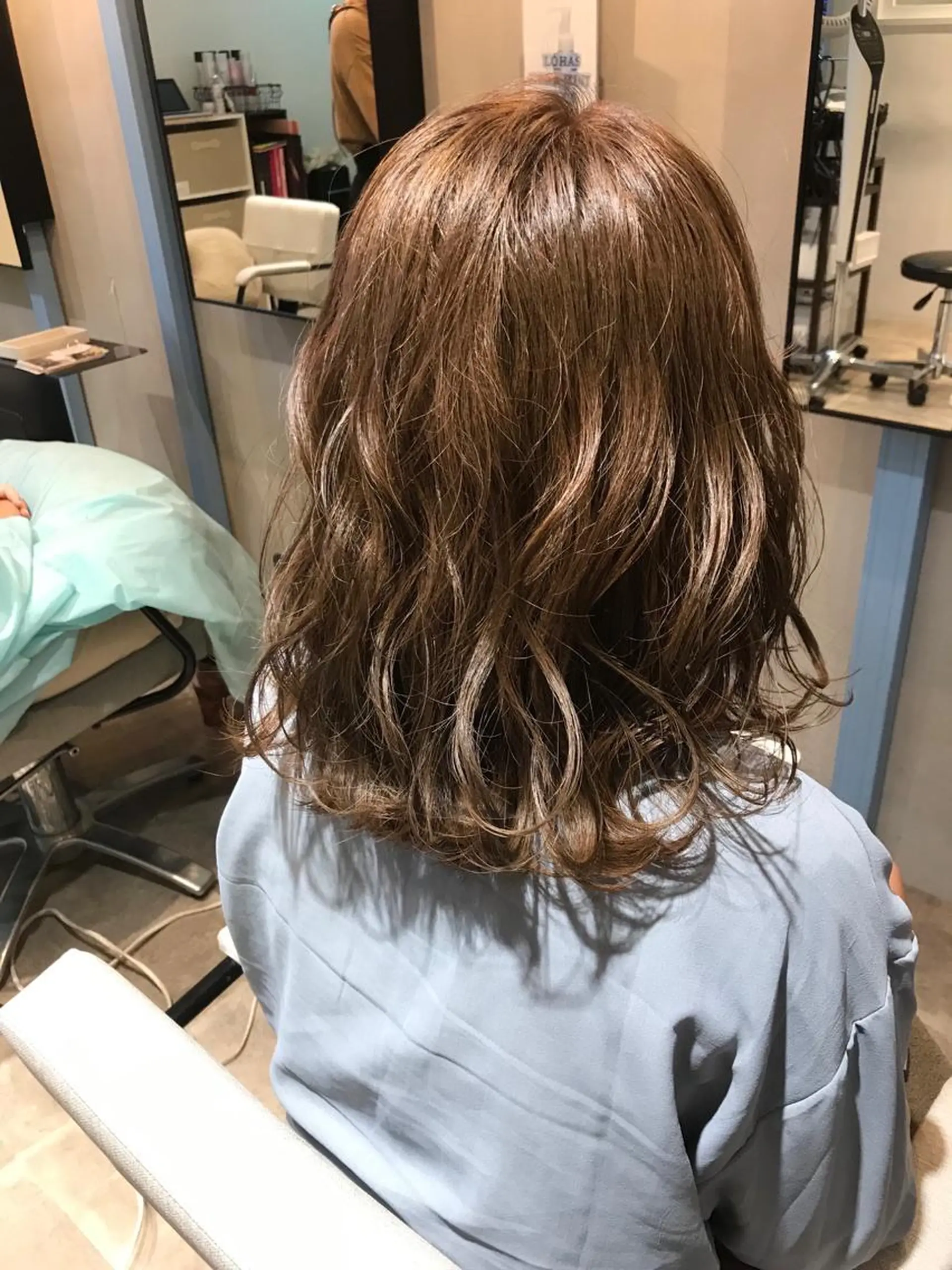 ミディアム アッシュ カット ヘアカラー トリートメント 所渉/韓国レイヤー /ウルフカットのヘアスタイル