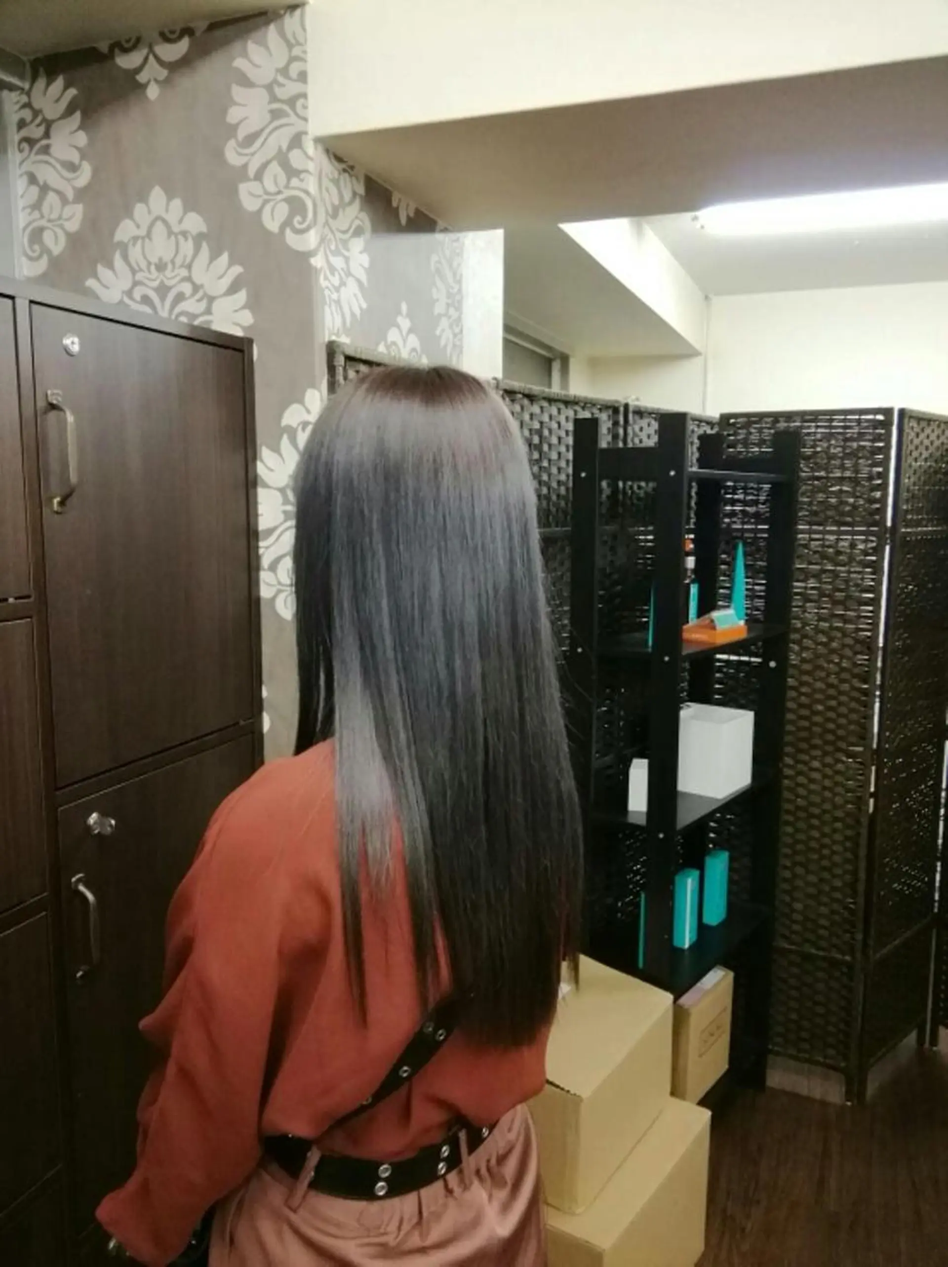 カラー masa ディレクターのヘアスタイル