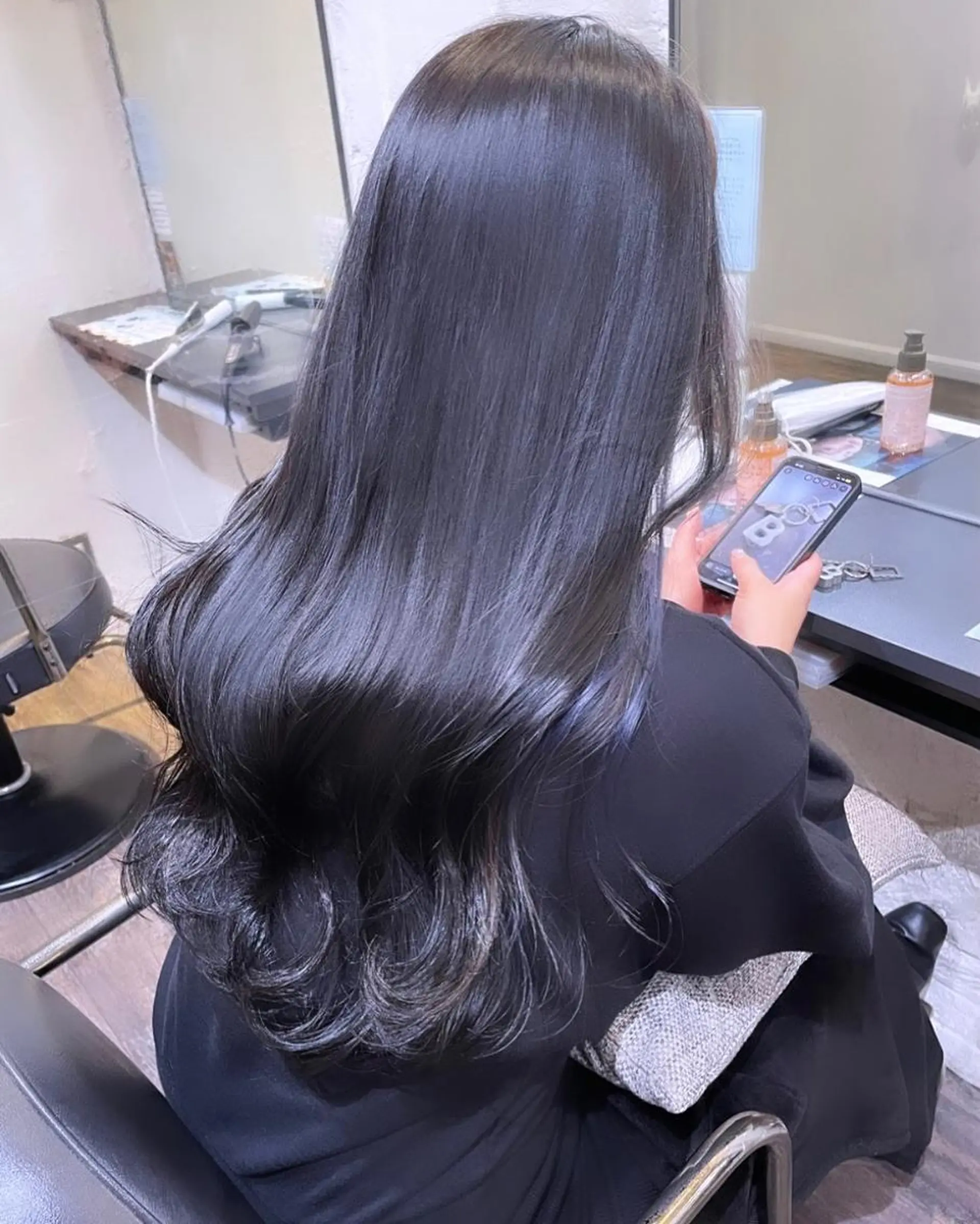 ロング カラー 鎌田 春菜のヘアスタイル