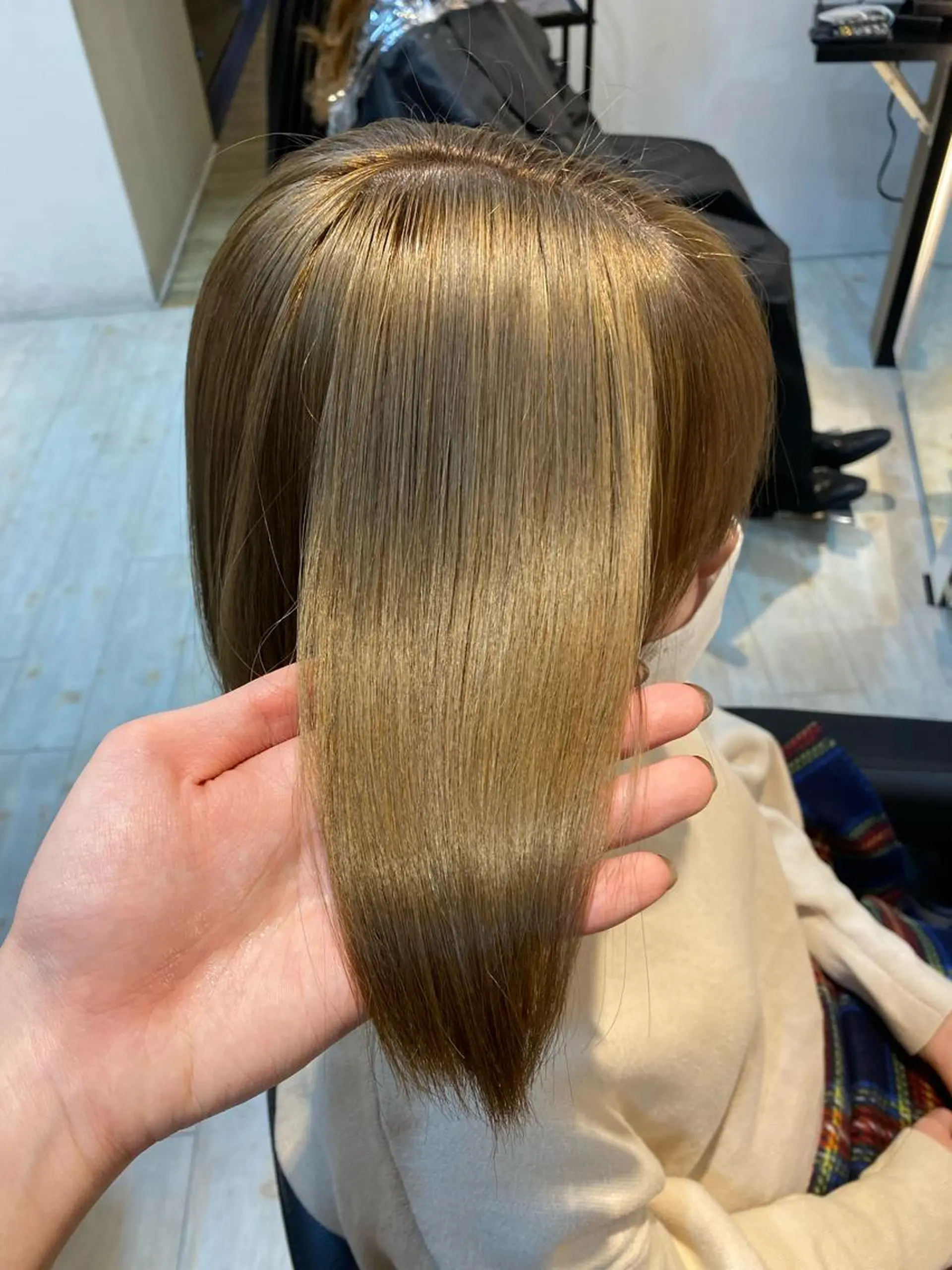 ミディアム カラー ベージュカラー ミルクティーベージュ 鈴木直之/ハイトーン /ボブ/美髪矯正のヘアスタイル