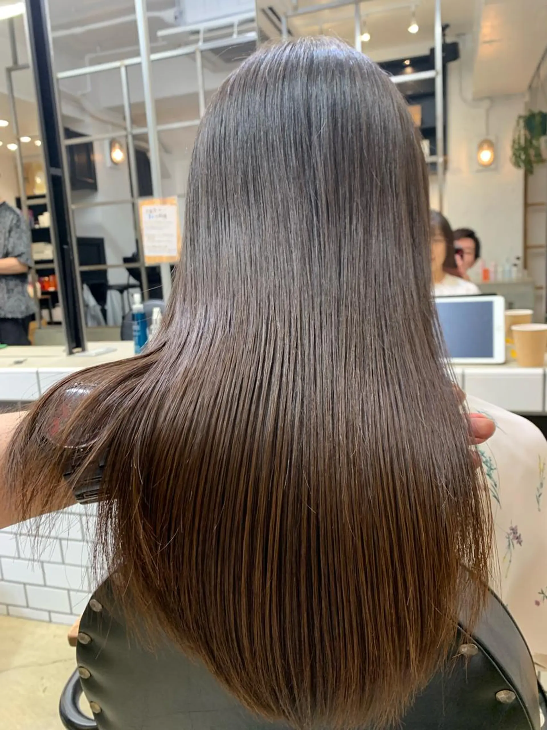 ロング カラー ブリーチ 韓国風ヘア 縮毛矯正 トリートメント 個室サロン Fbeauty×Spica所属・トップ スタイリストのヘアスタイル