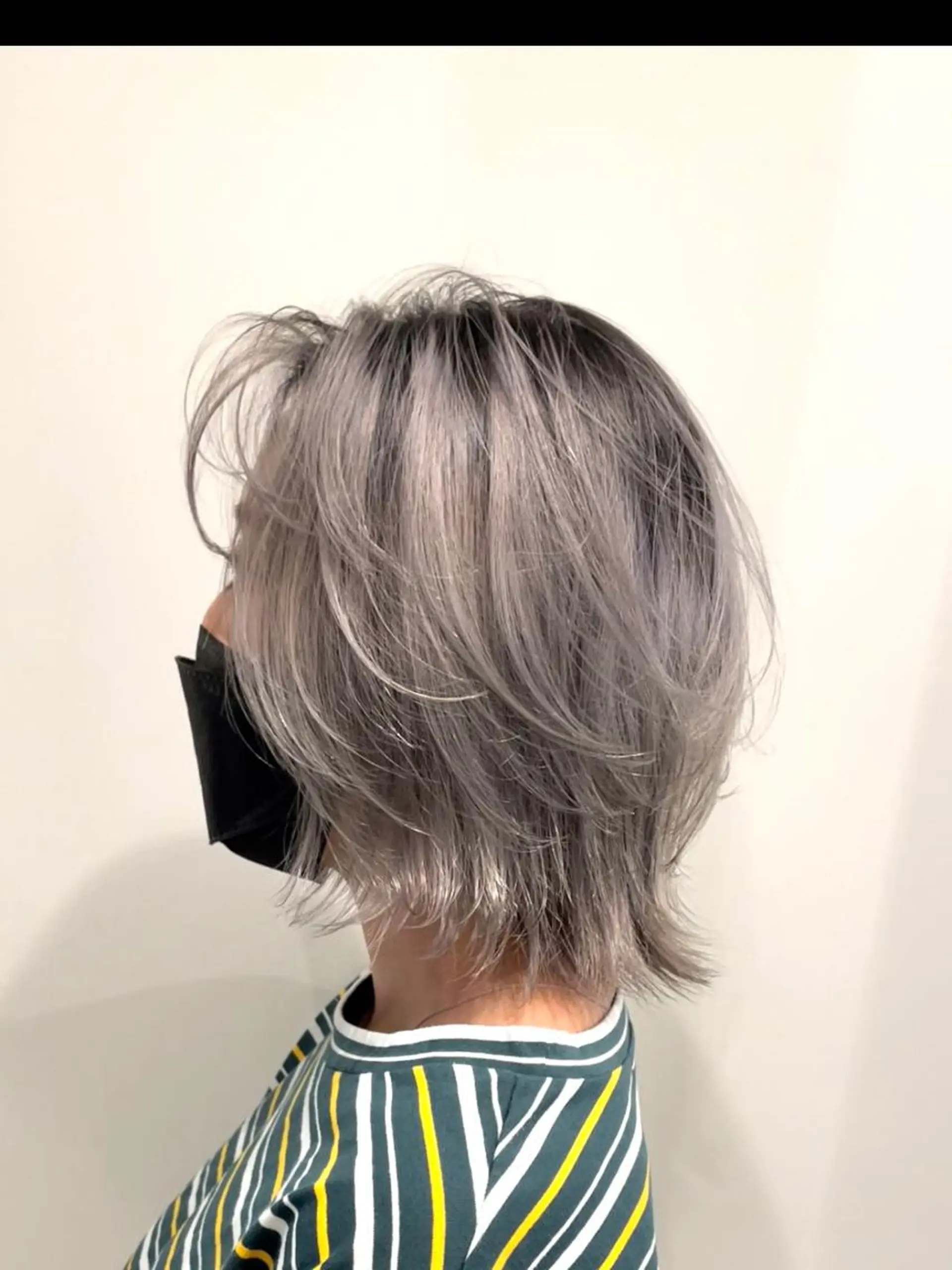 ミディアム カット ヘアカラー 🌹ハッシュカット、 レイヤー韓国ヘア🌹のヘアスタイル