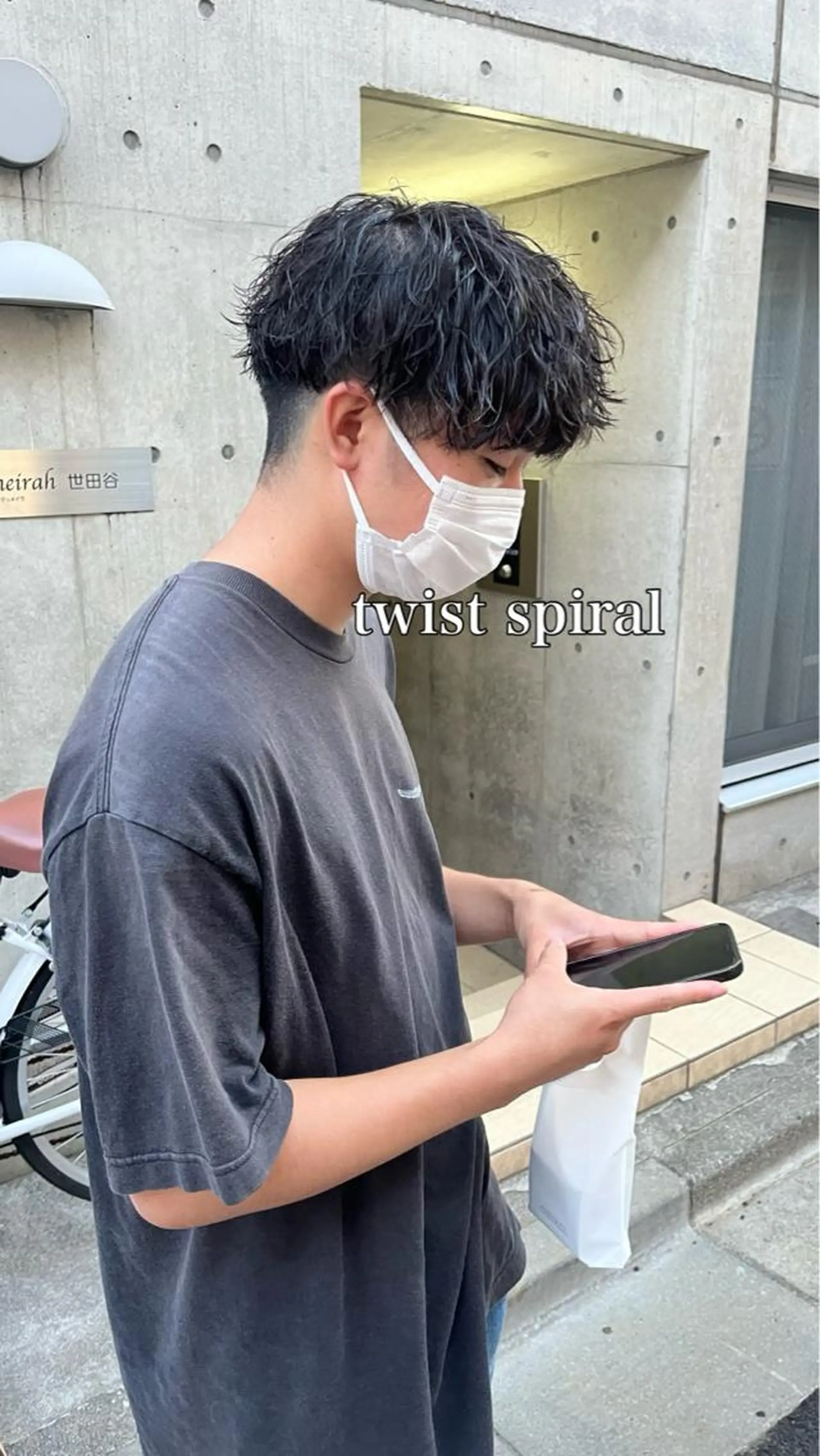 ショート パーマ ヘアアレンジ メンズ メンズパーマ メンズツイストパーマ ツイストスパイラルパーマ スパイラルパーマ ツイストパーマ カット パーマ メンズパーマの達人 🌟川内絵人のヘアスタイル