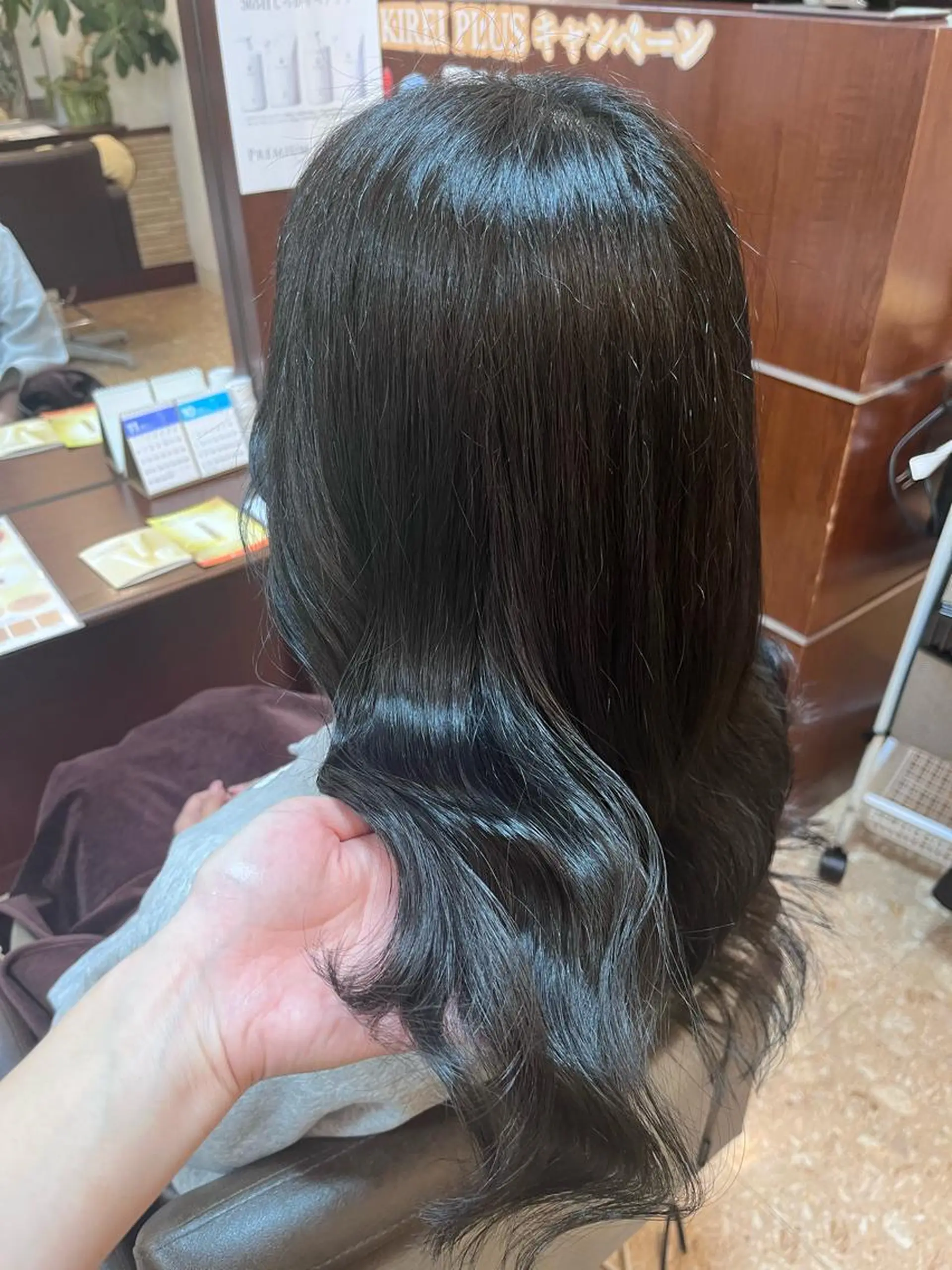 ロング カラー 黒髪 ブルーカラー ブルーブラック ヘアカラー トリートメント ボブ得意 🤍山内　飛鳥🤍のヘアスタイル