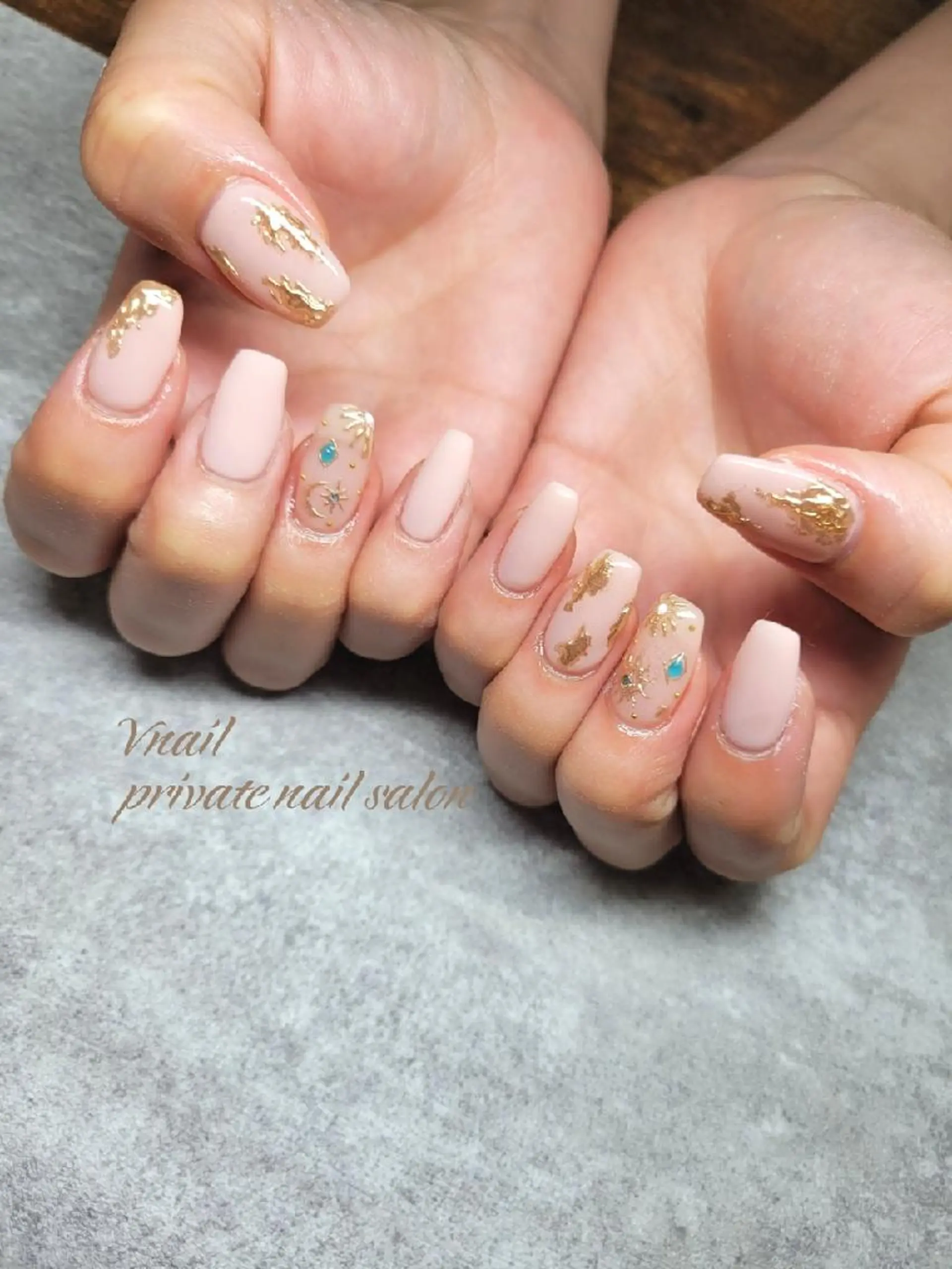 ネイル V. nailのネイルデザイン