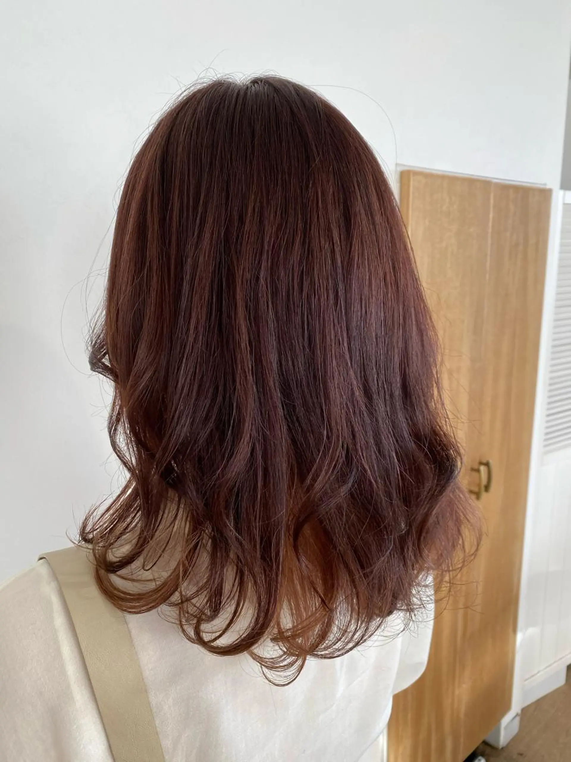 カラー ベージュカラー ブリーチ ブラウンカラー ピンクカラー ヘアカラー 伊藤 かなのヘアスタイル