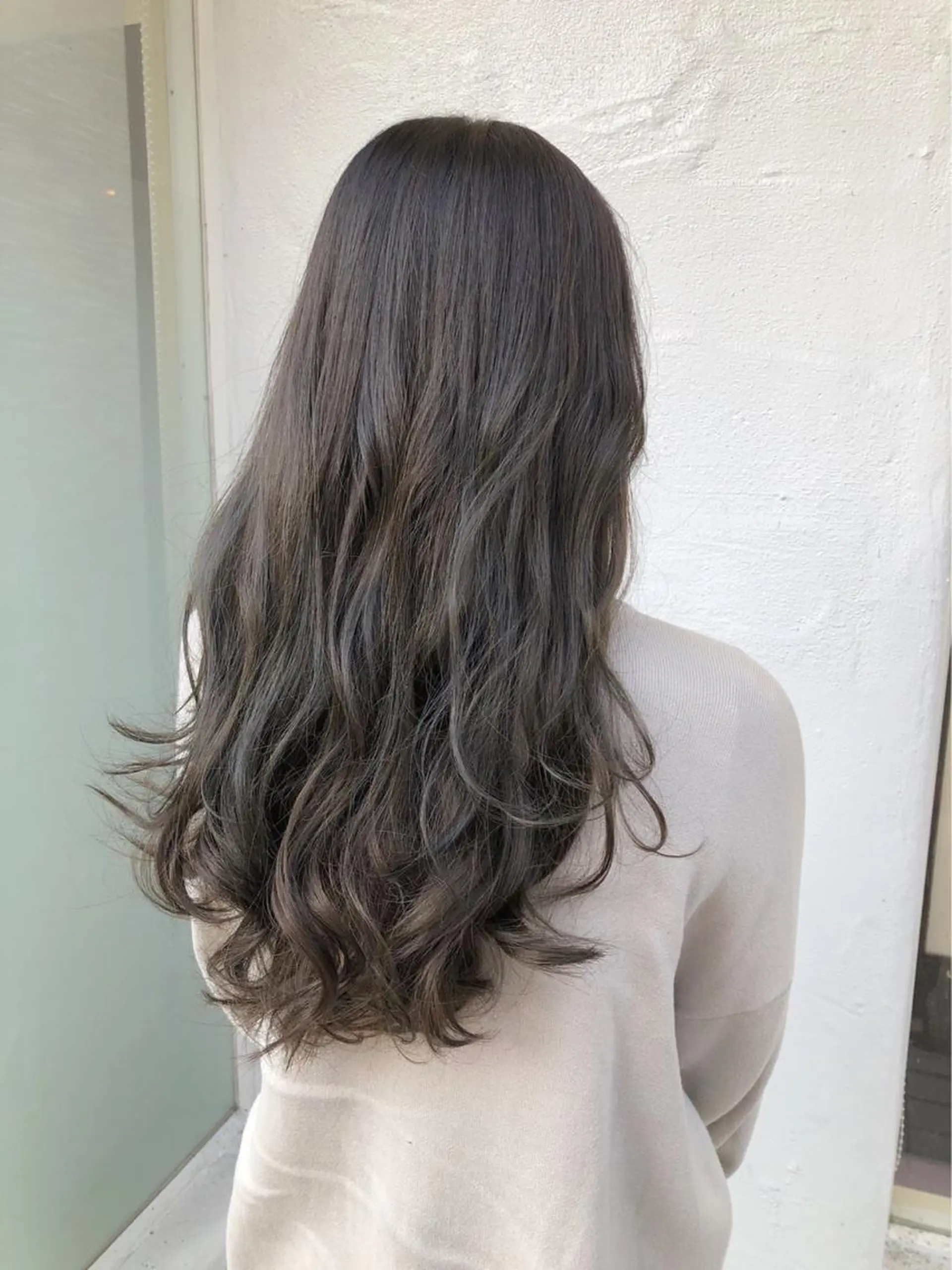 セミロング カラー ジプソヘアー所属・菅原 あずさのヘアスタイル