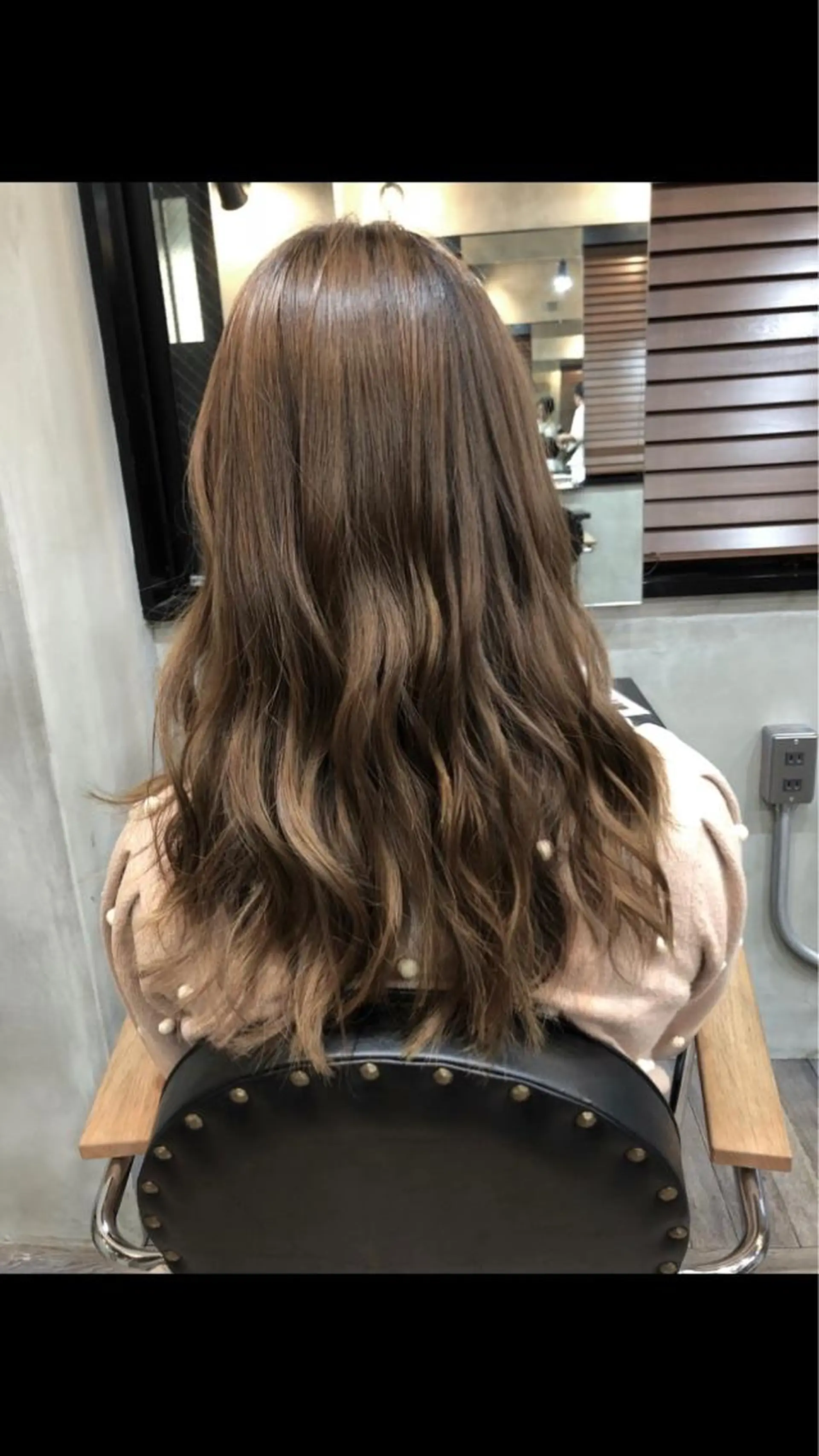 セミロング カラー カット ヘアカラー La fith hair ponte所属・🔥ハイトーン🔥 🌈柴田尚貴🌈のヘアスタイル