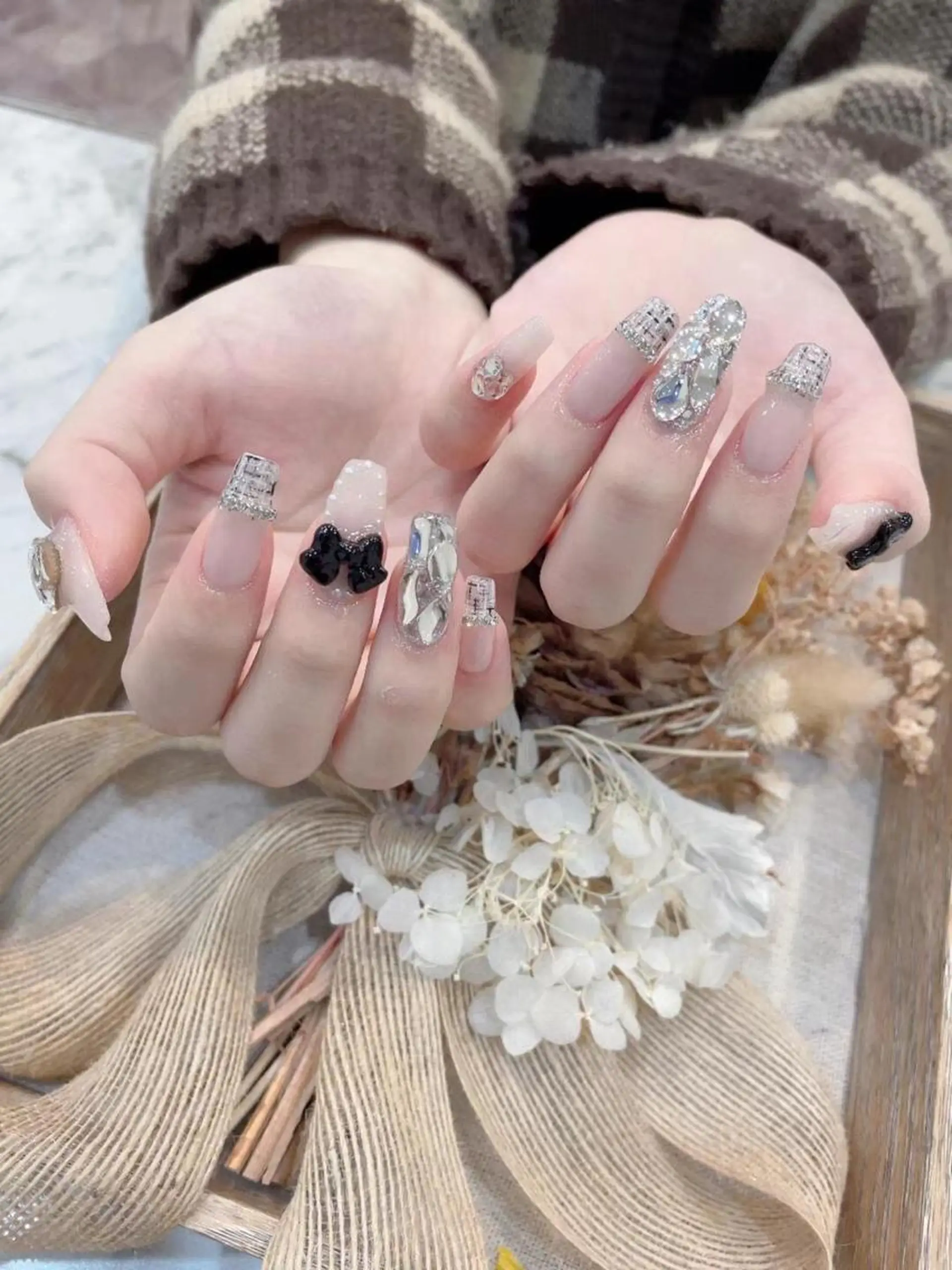 ネイル フレンチネイル ツイードネイル Babarla　Nail　Salon所属・babarla Nailのネイルデザイン