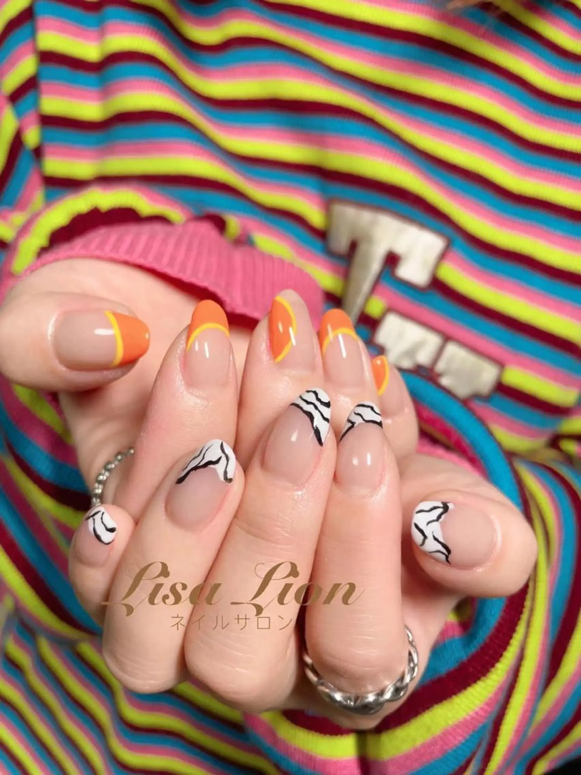 セミロング ハンドネイル M. Tui Tuiのネイルデザイン