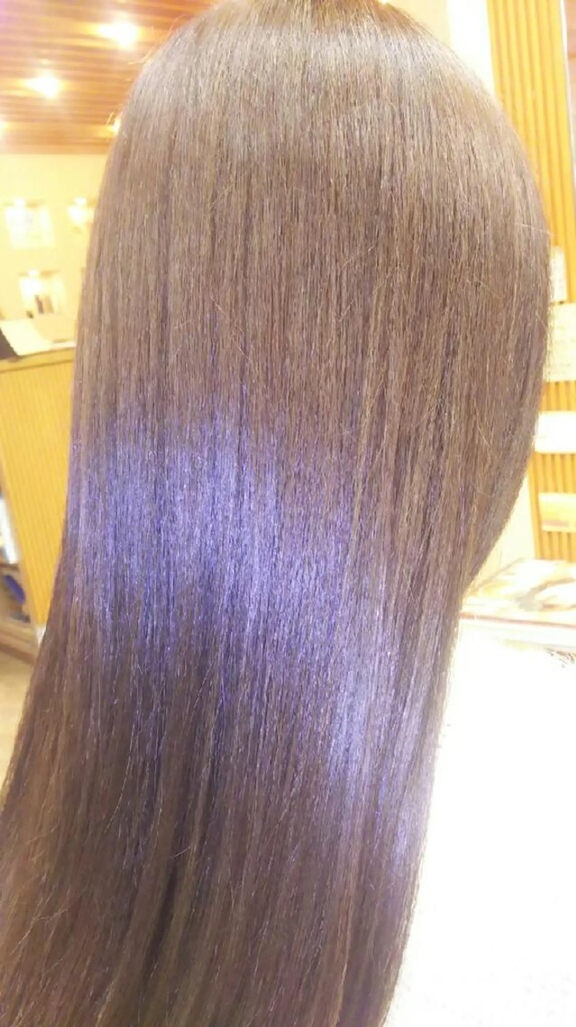 セミロング カラー ブラウンカラー バイオレットカラー トリートメント 脇田 雄大のヘアスタイル