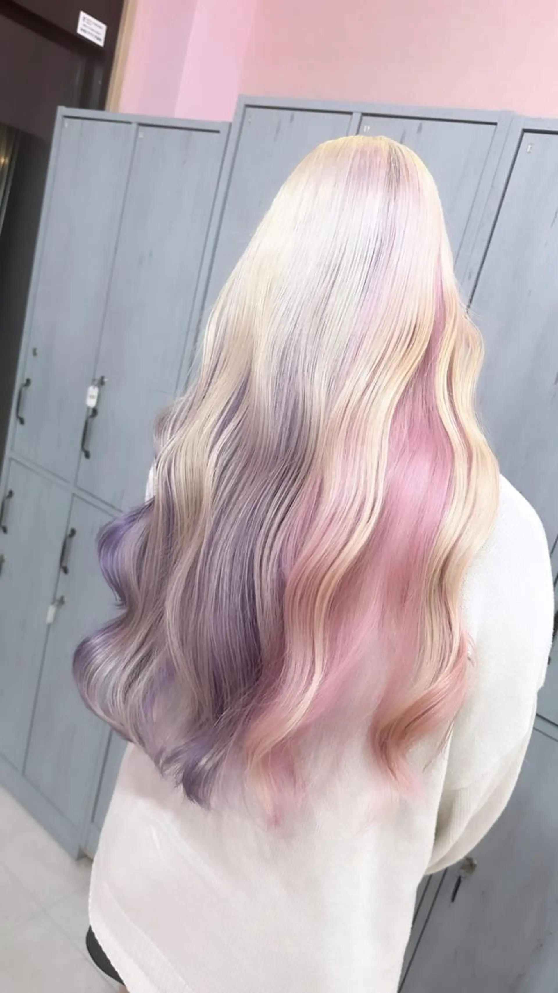 セミロング カラー ヘアカラー トリートメント ブリーチ人気No.1 MANATO🎨🌈のヘアスタイル