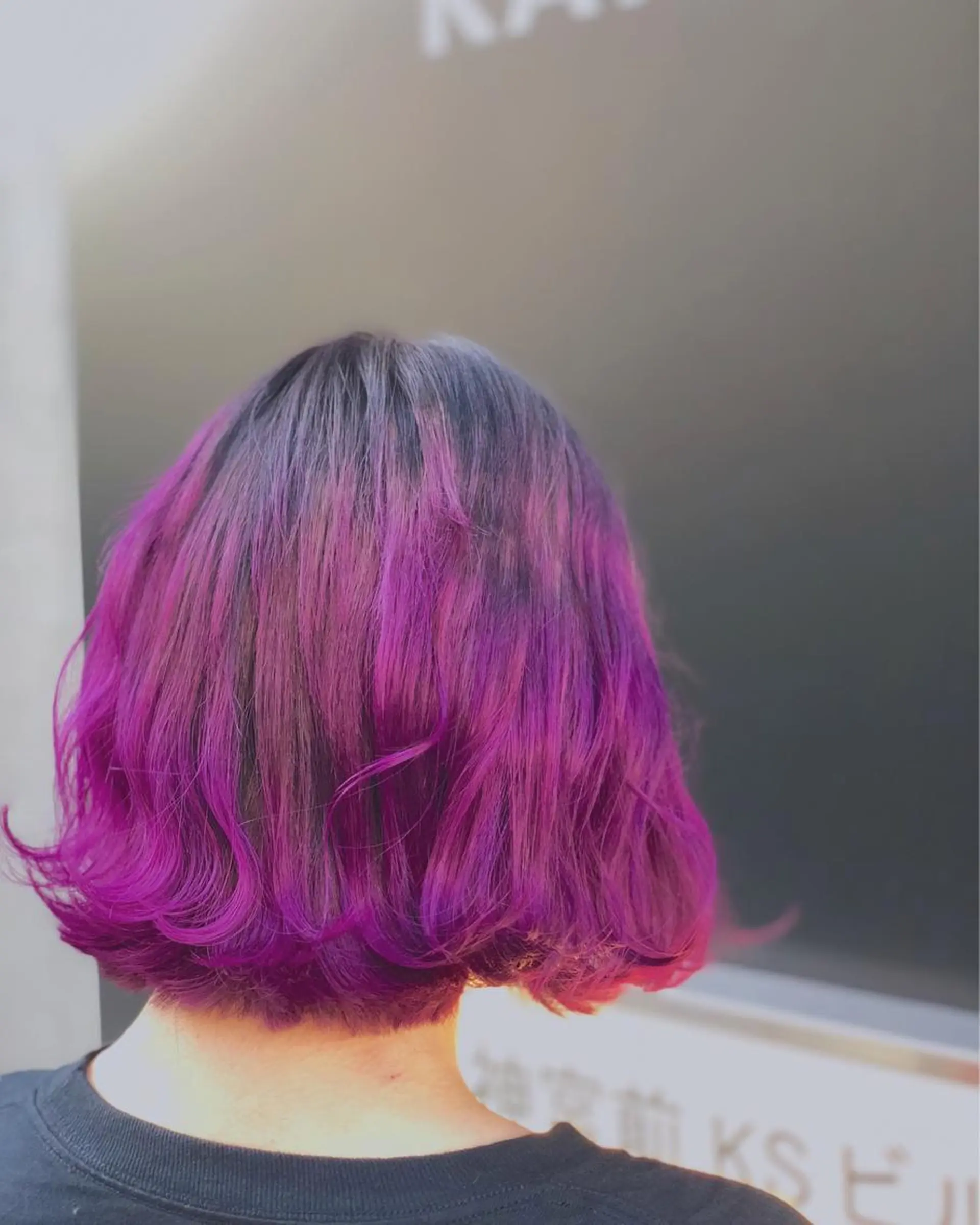 ショート カラー グラデーションカラー パープルカラー ヘアカラー トリートメント ✨髪質改善縮毛矯正✨ 宇田川修平のエステ・リラクイメージ