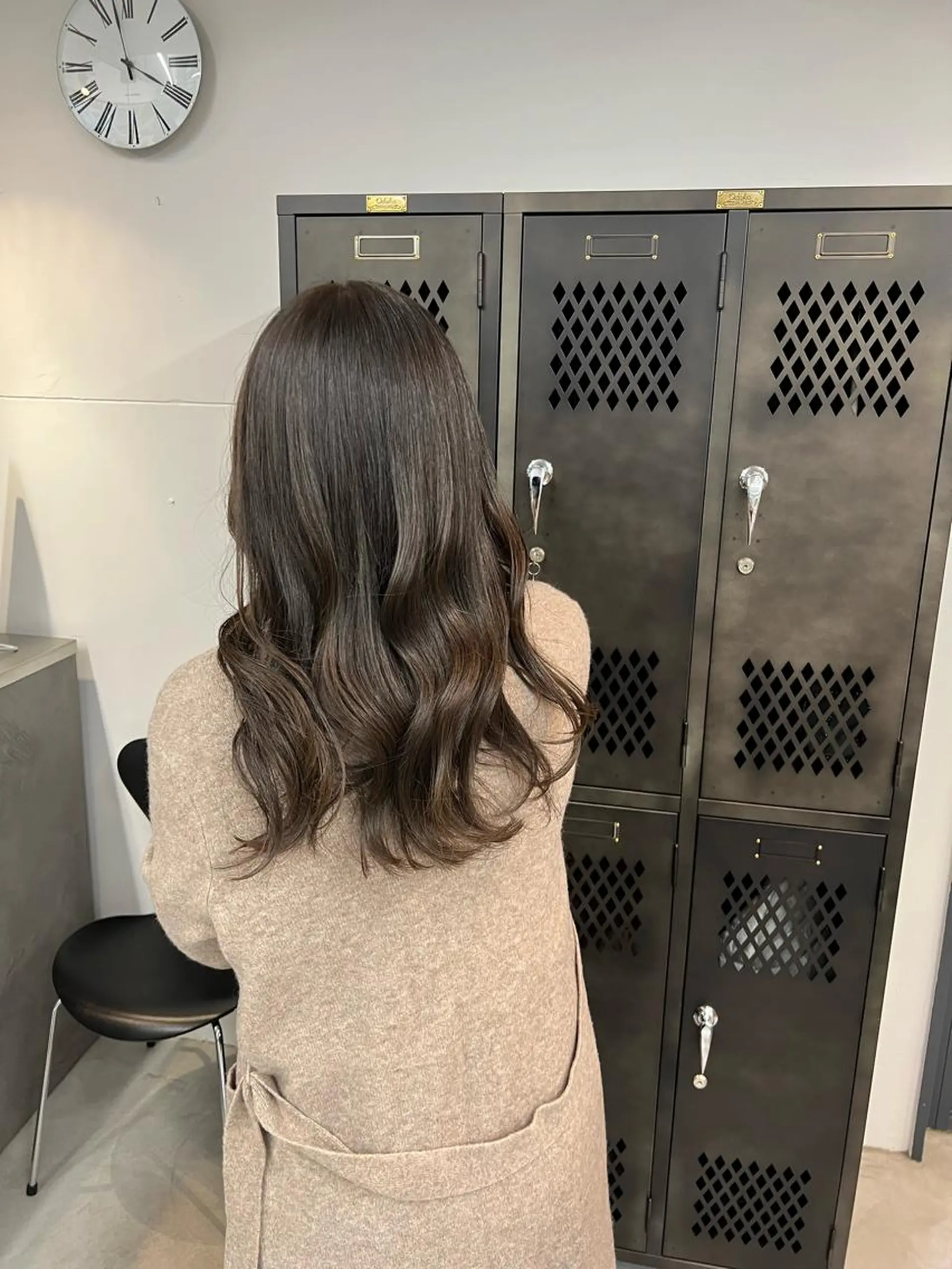 ミディアム INORI /フェイスレイヤーのヘアスタイル