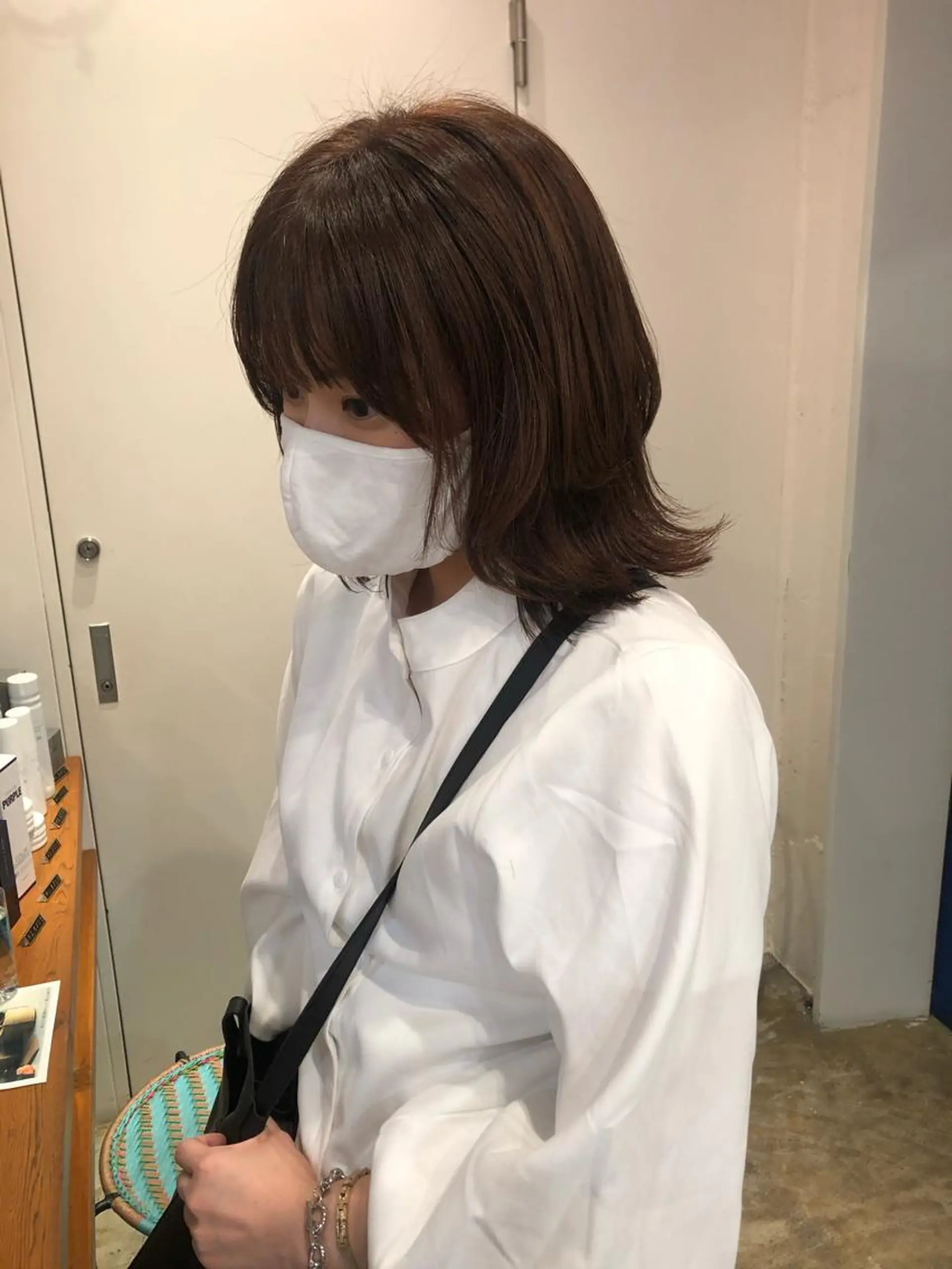 ミディアム カラー カット ヘアカラー トリートメント MIOベージュカラー 柔らかいカラーのヘアスタイル