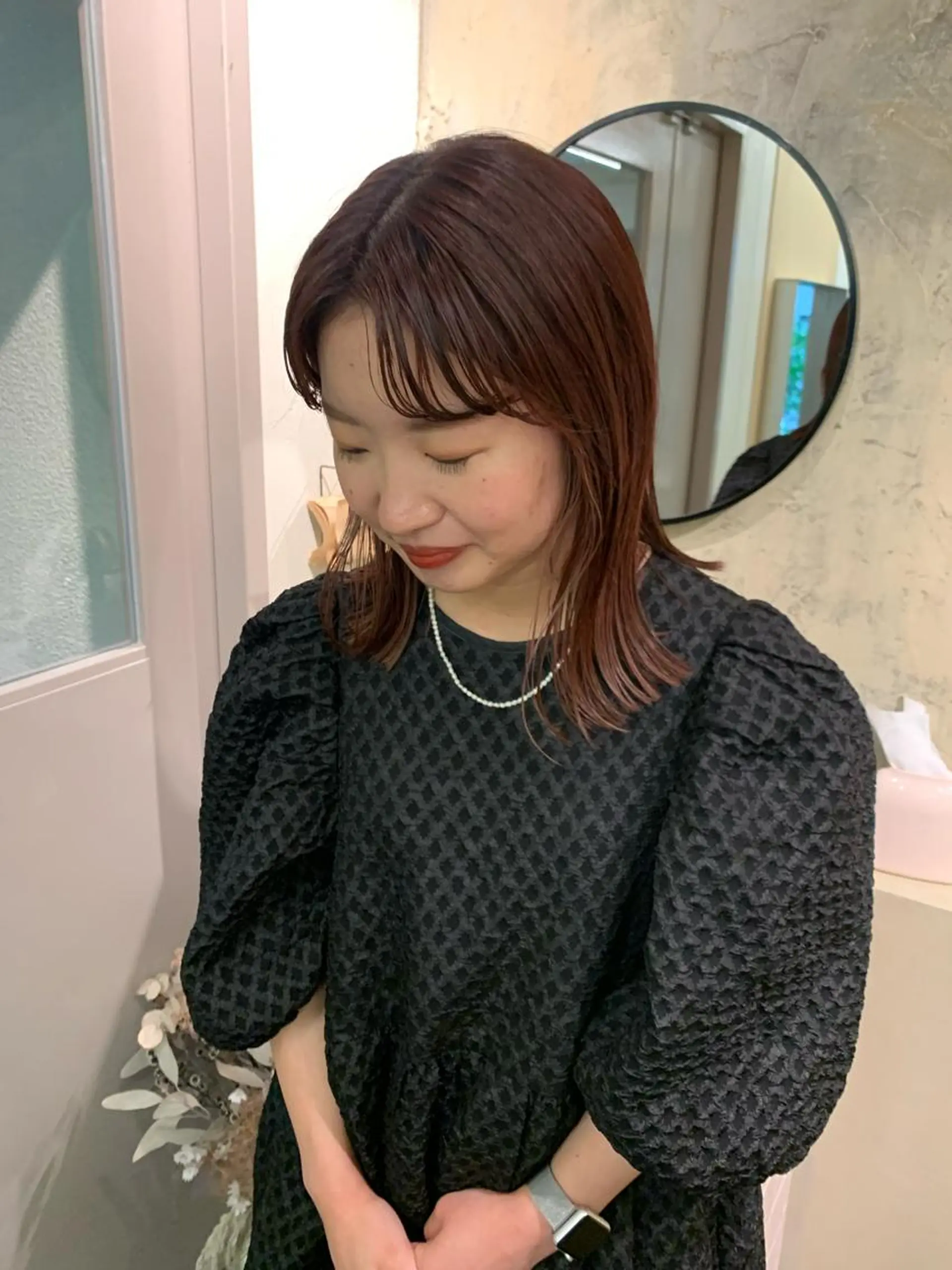 ミディアム カラー yupi🐈‍⬛ レイヤー/パーマのヘアスタイル