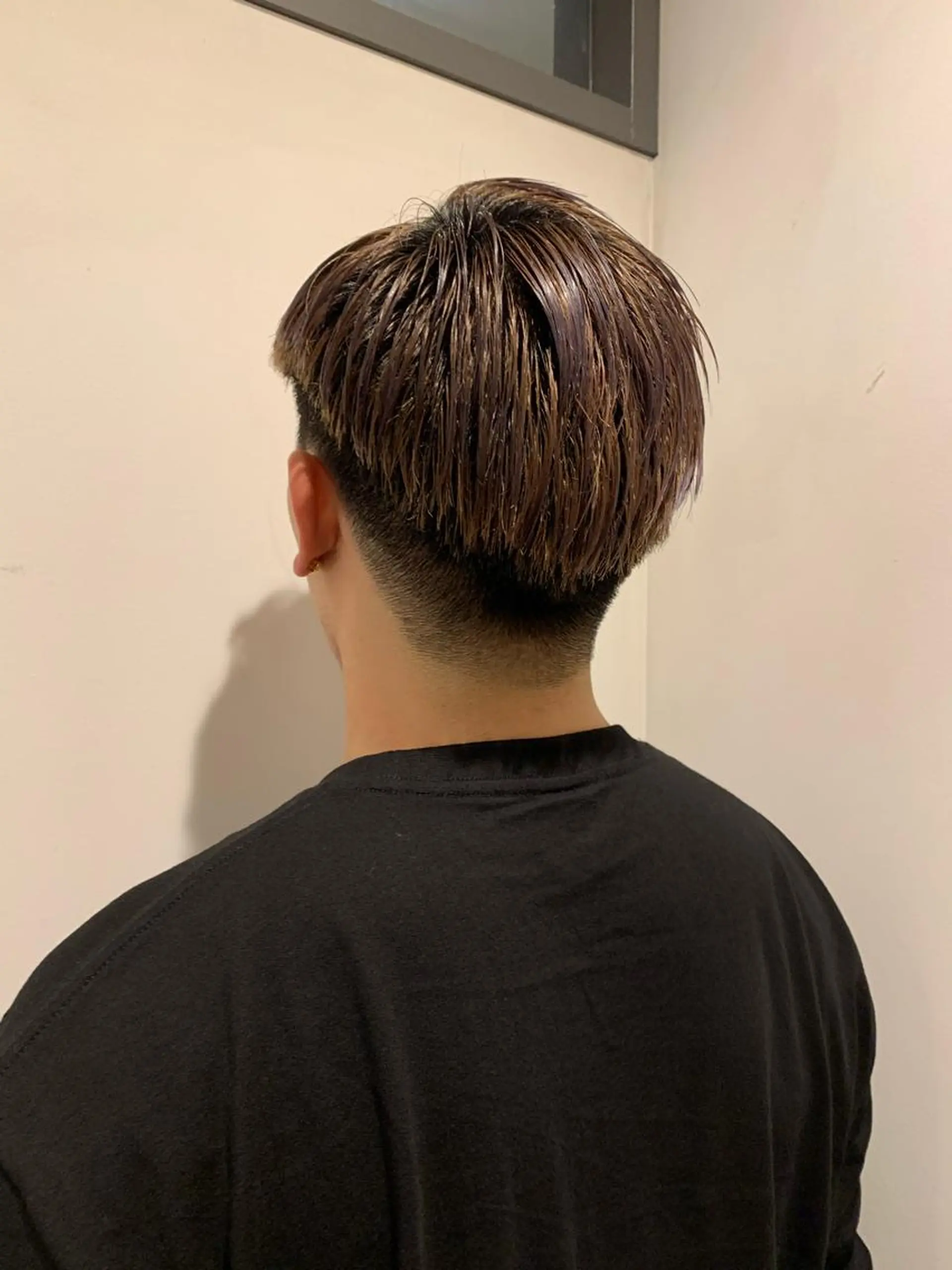 ショート メンズ フェードカット まろやかカラー🤎 みなとまほのヘアスタイル