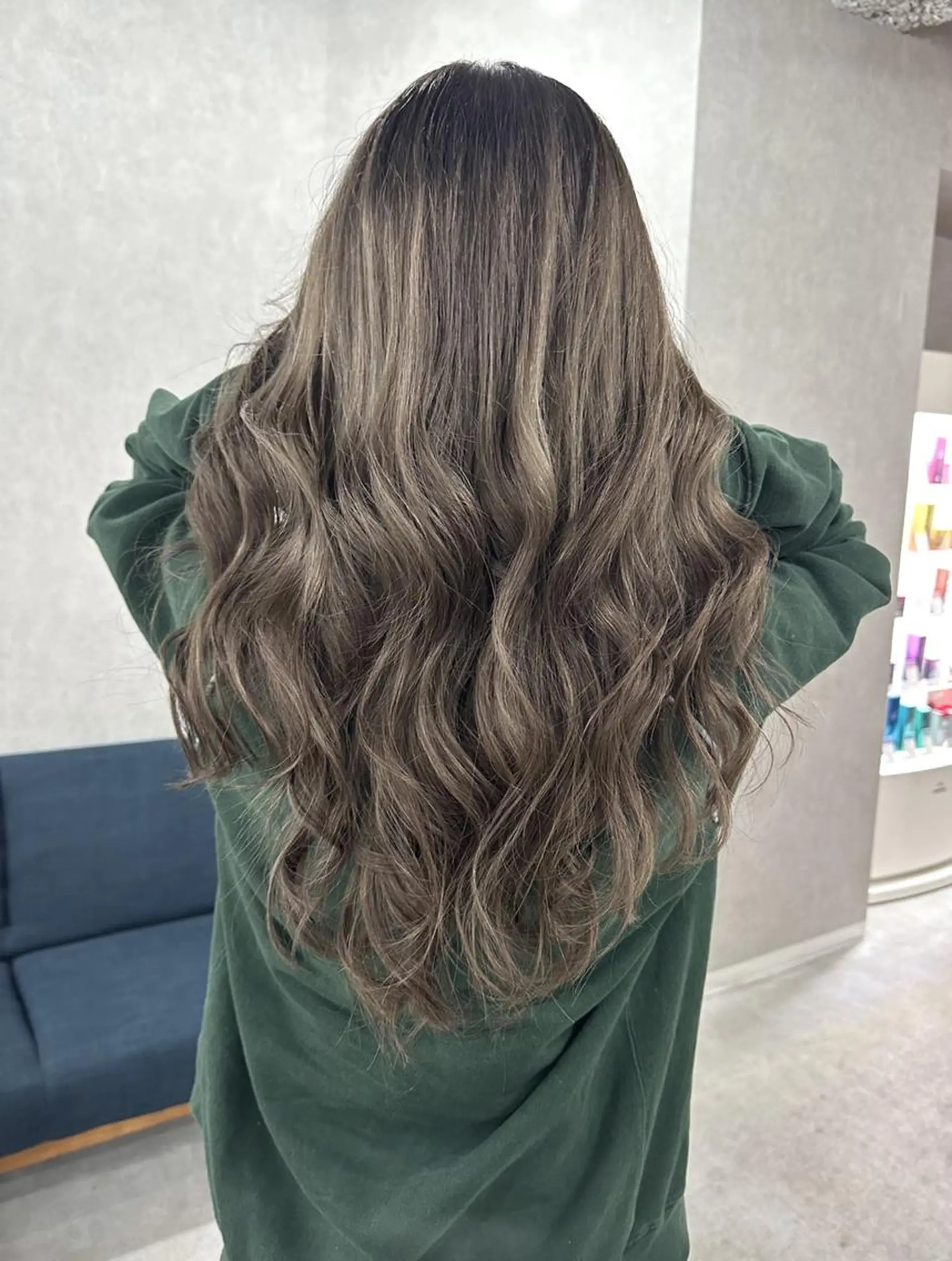 ロング カラー ヘアアレンジ ハイトーン カラーのヘアスタイル