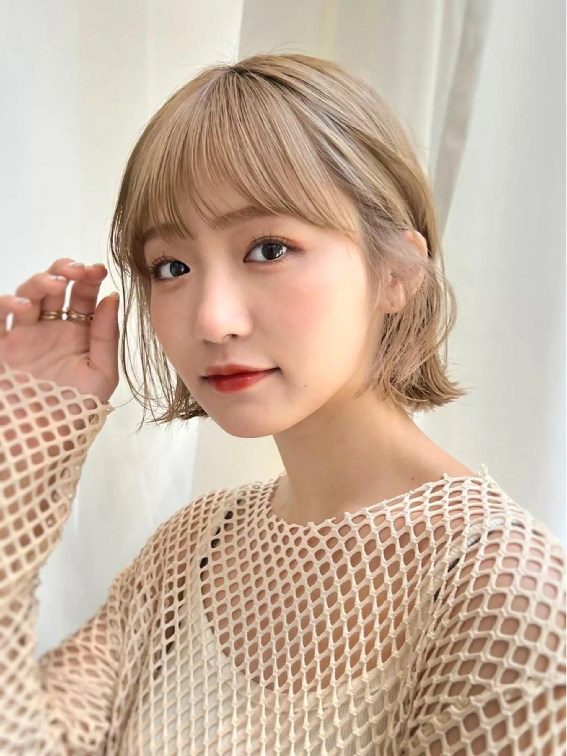 ショート カラー ヘアアレンジ ベージュカラー 透明感カラー グレージュ ボブ カット ヘアカラー トリートメント レイヤー専門家 ダブルカラー修のヘアスタイル