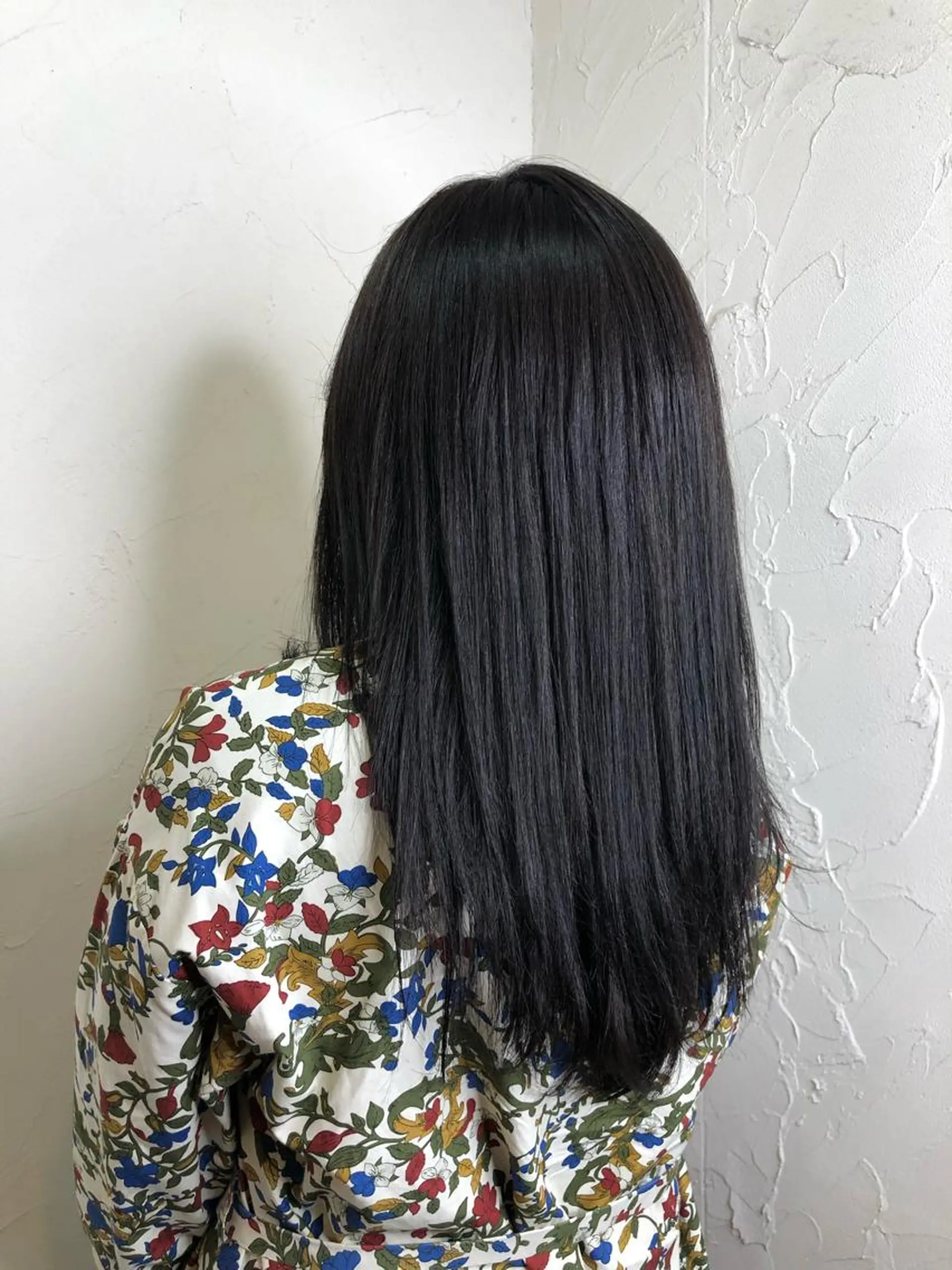 ロング カラー 透明感カラー 久力琴音''透明感 カラー''アレンジのヘアスタイル