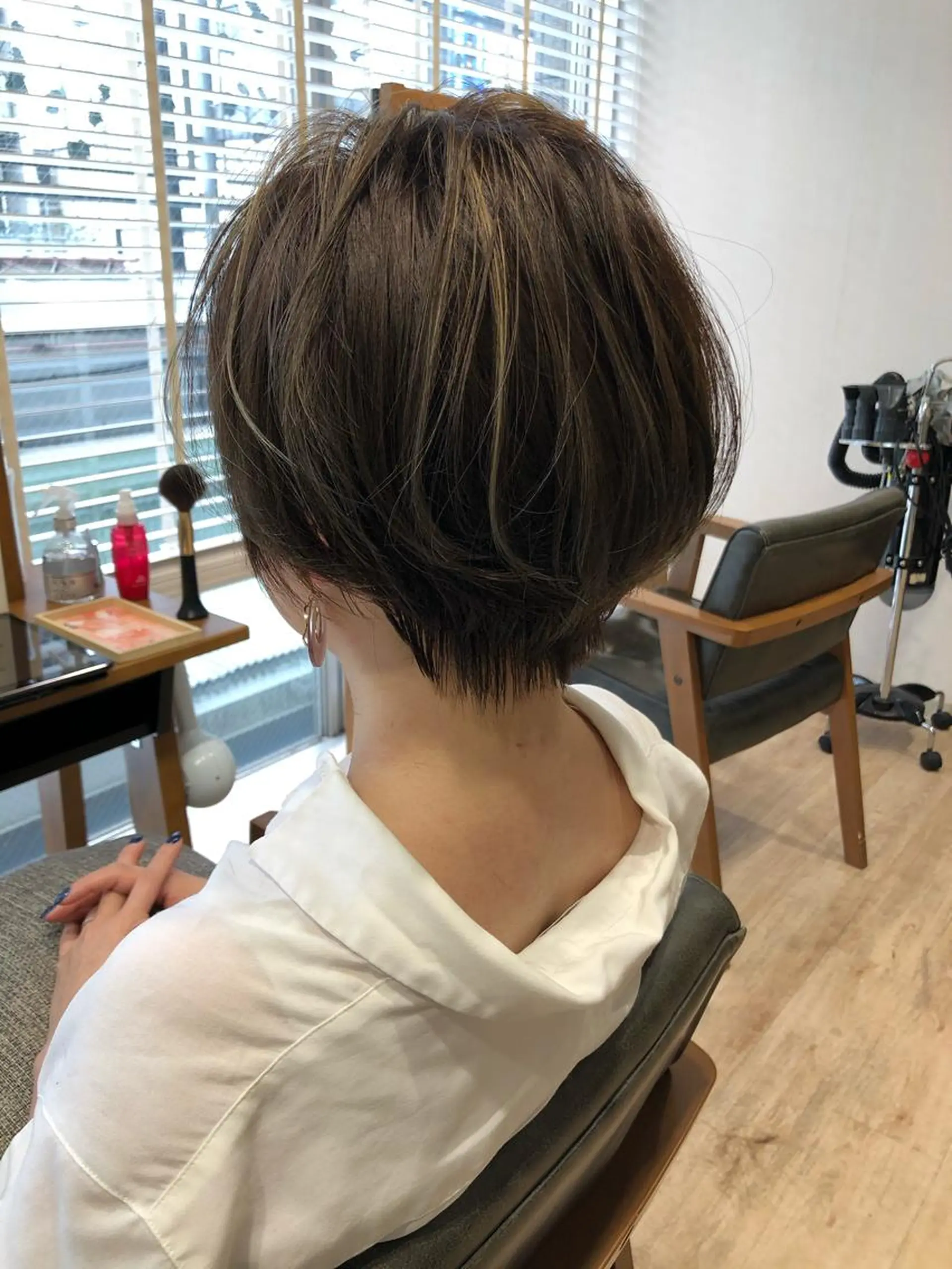 ショート カラー 🌟イメチェン美容師 🌟清水 大輝のヘアスタイル
