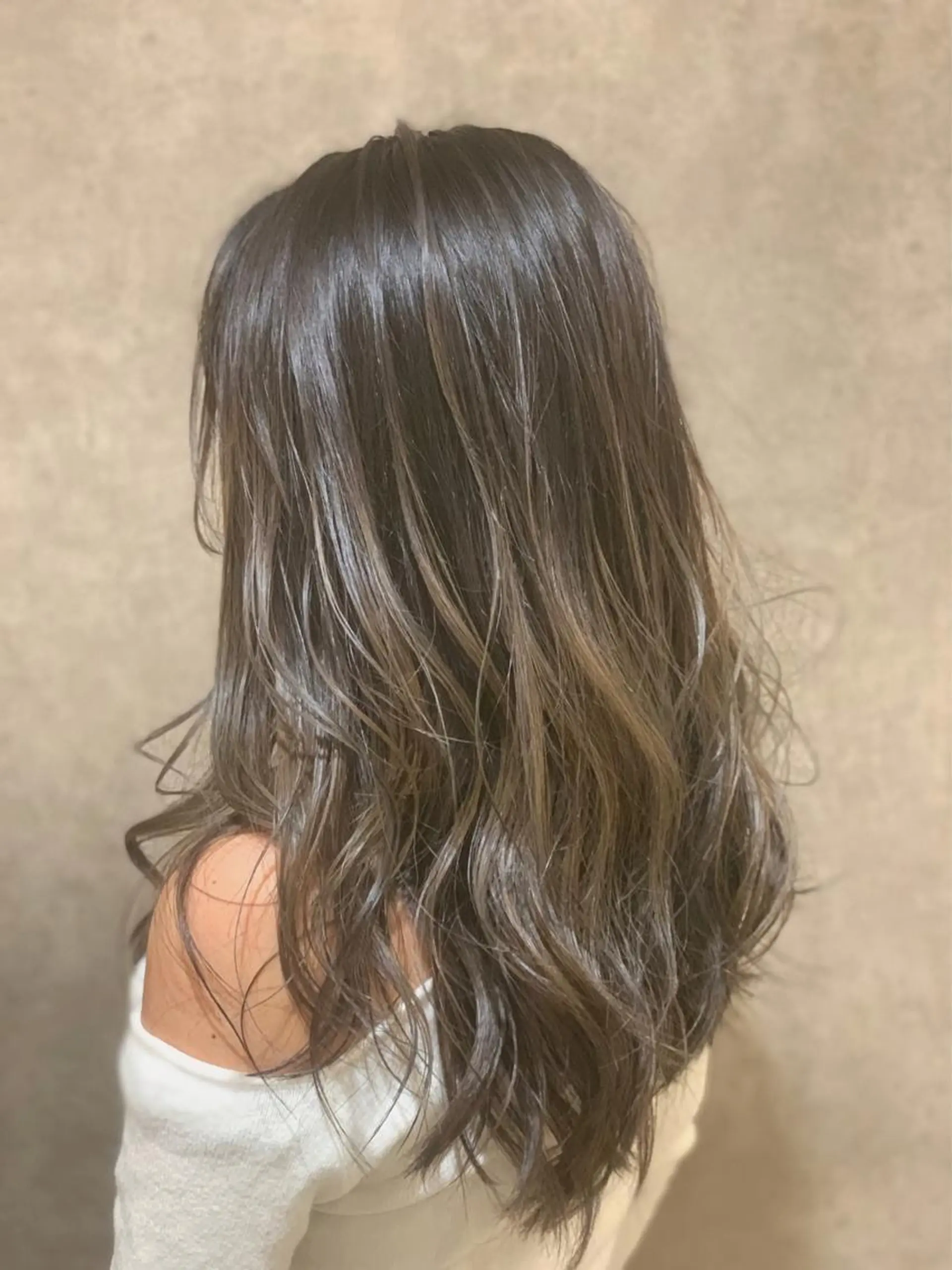 セミロング レイヤーカット カット ヘアカラー トリートメント Lamp所属・ショート／透明感 カラー加治竜汰💡のヘアスタイル