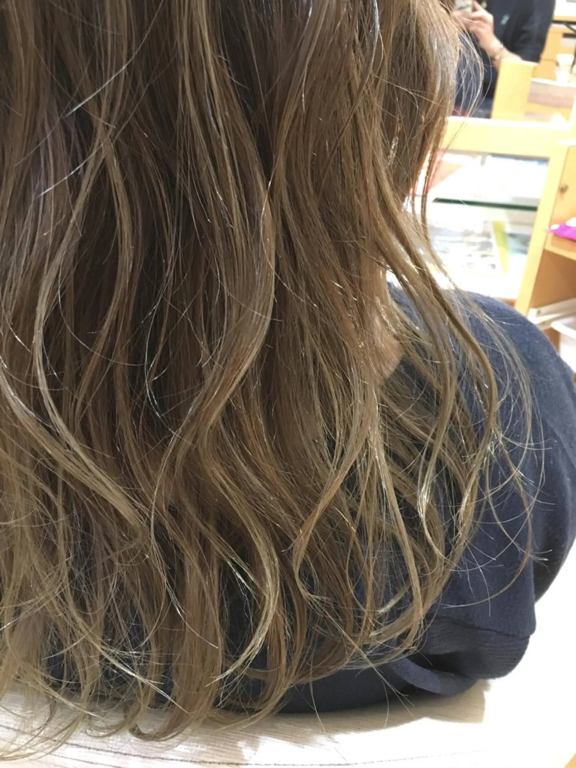 ロング カラー 🐝肥田 しょーと🐝のヘアスタイル