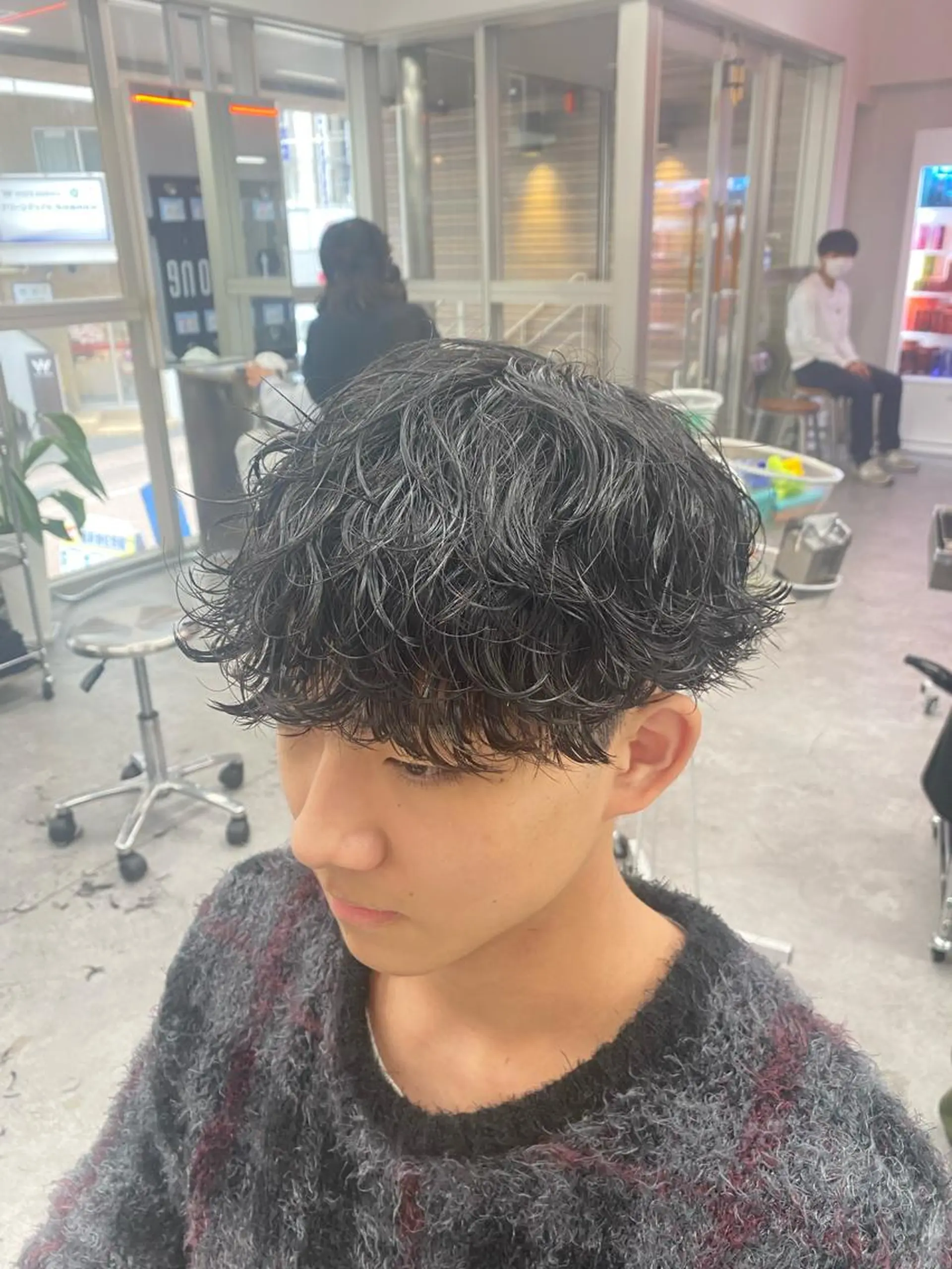 ショート カラー パーマ ヘアアレンジ メンズ キッズ ネイル マツエク・マツパ アイブロウ メンズバレイヤージュ メンズブリーチ メンズハイライト メンズハイトーン メンズインナーカラー カット パーマ トリートメント 🔥メンズパーマ特化 🔥店長中村雄樹のヘアスタイル