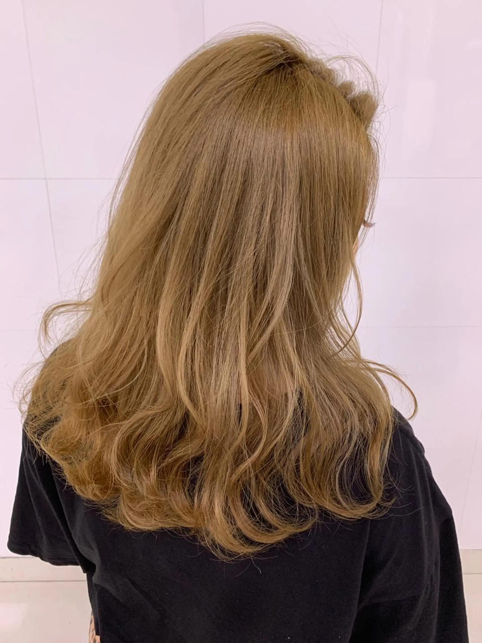 ロング カラー ベージュカラー ダブルカラー RAY Field 檜皮夢子のヘアスタイル
