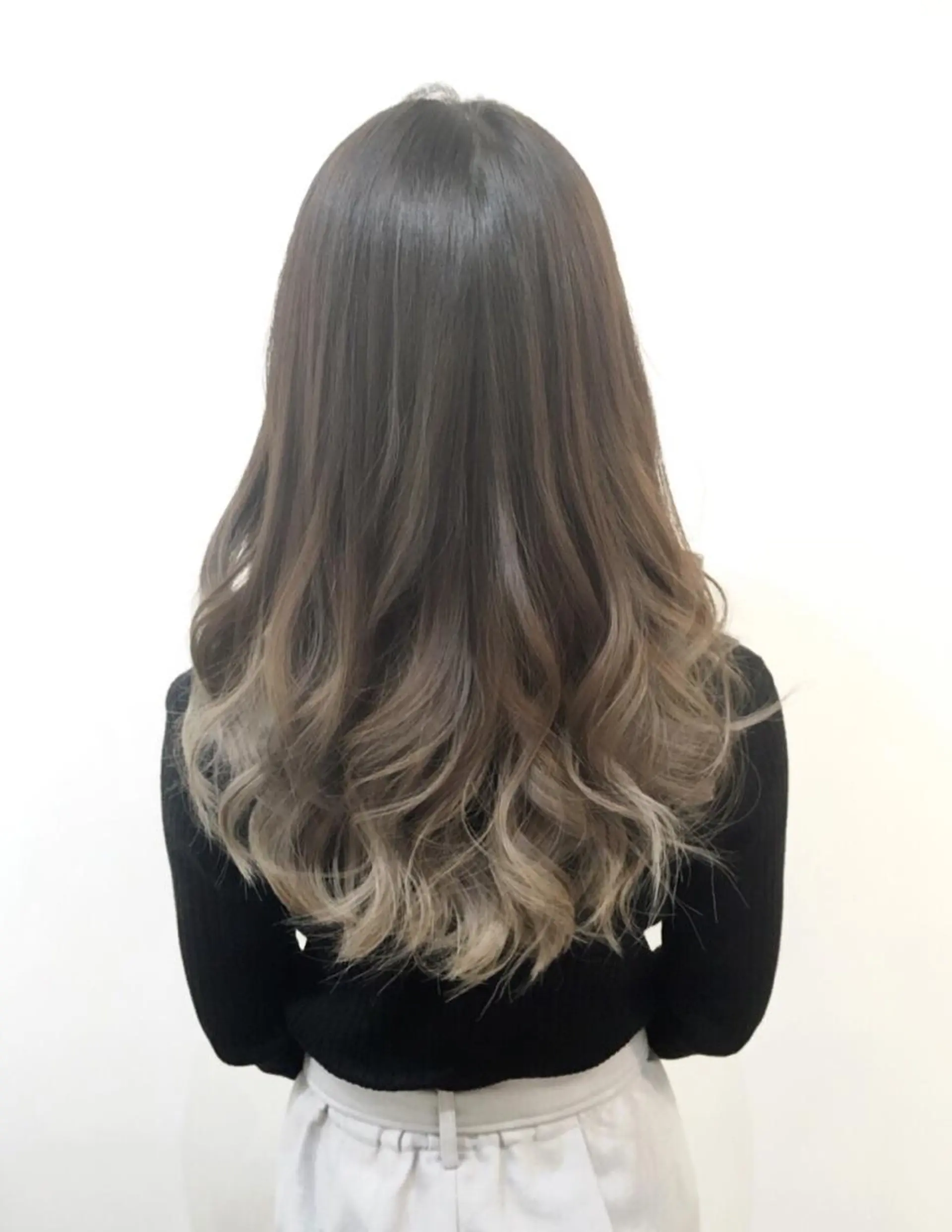 ミディアム カラー ヘアアレンジ ヘアカラー トリートメント SHEDEL TOKYO所属・今岡 勇人のヘアスタイル