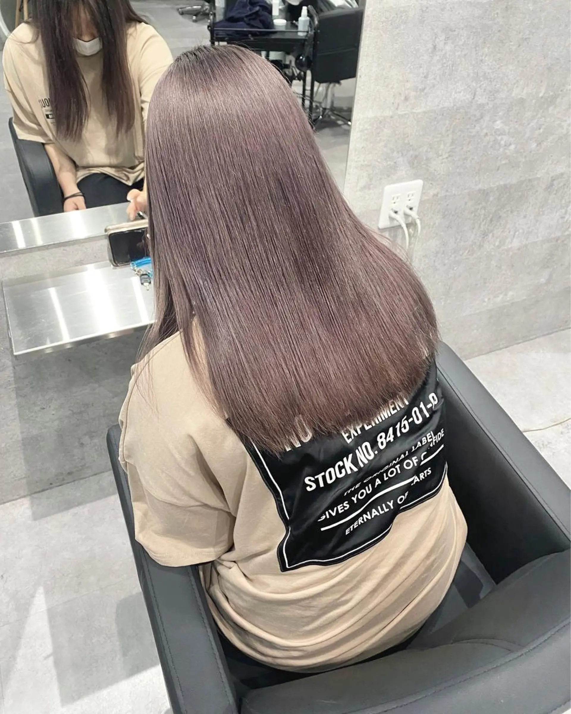 ロング カラー ダブルカラー ハイトーンカラー ラベンダーカラー Via officialのヘアスタイル