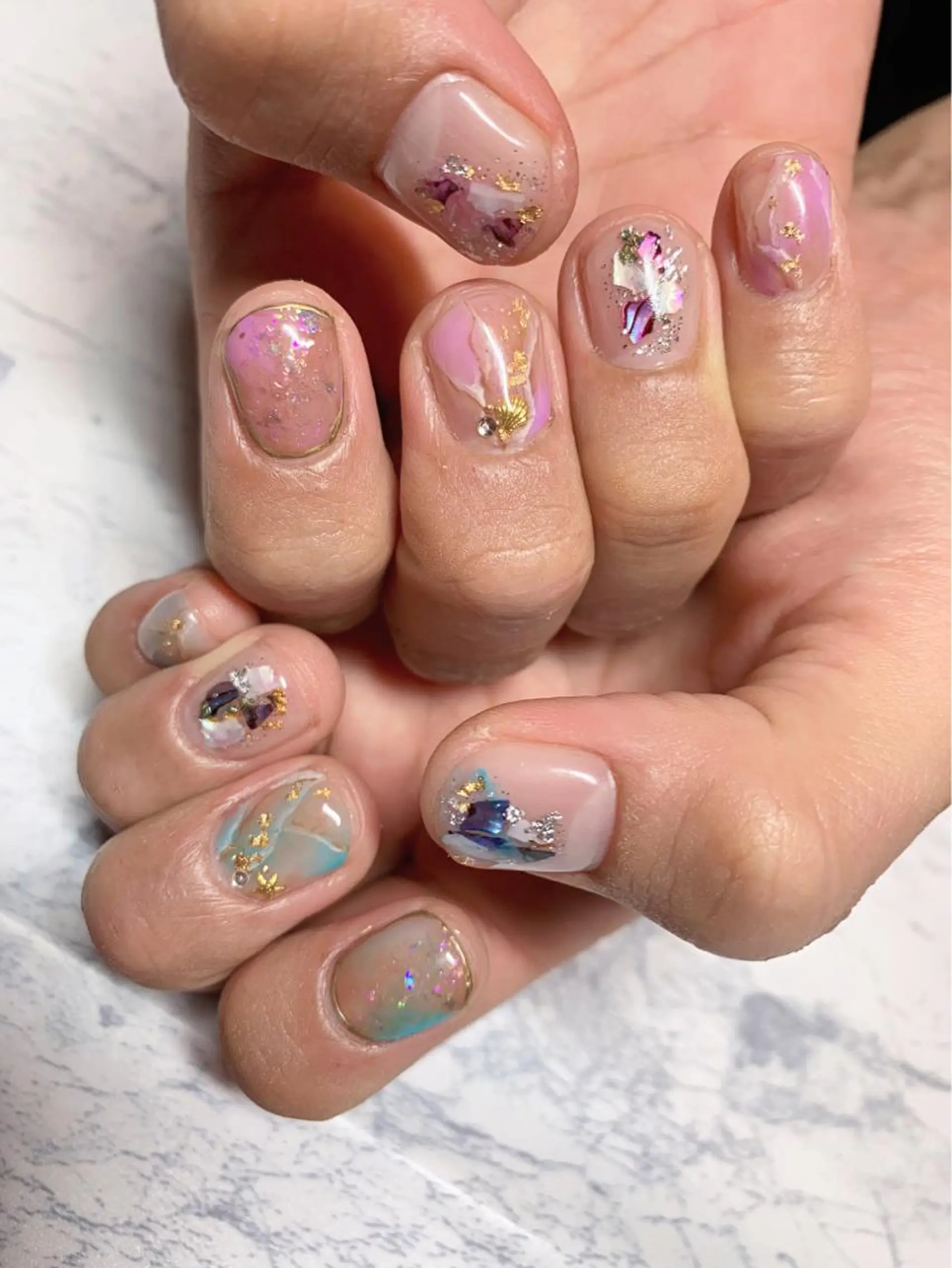 ネイル 菅野 愛花のネイルデザイン