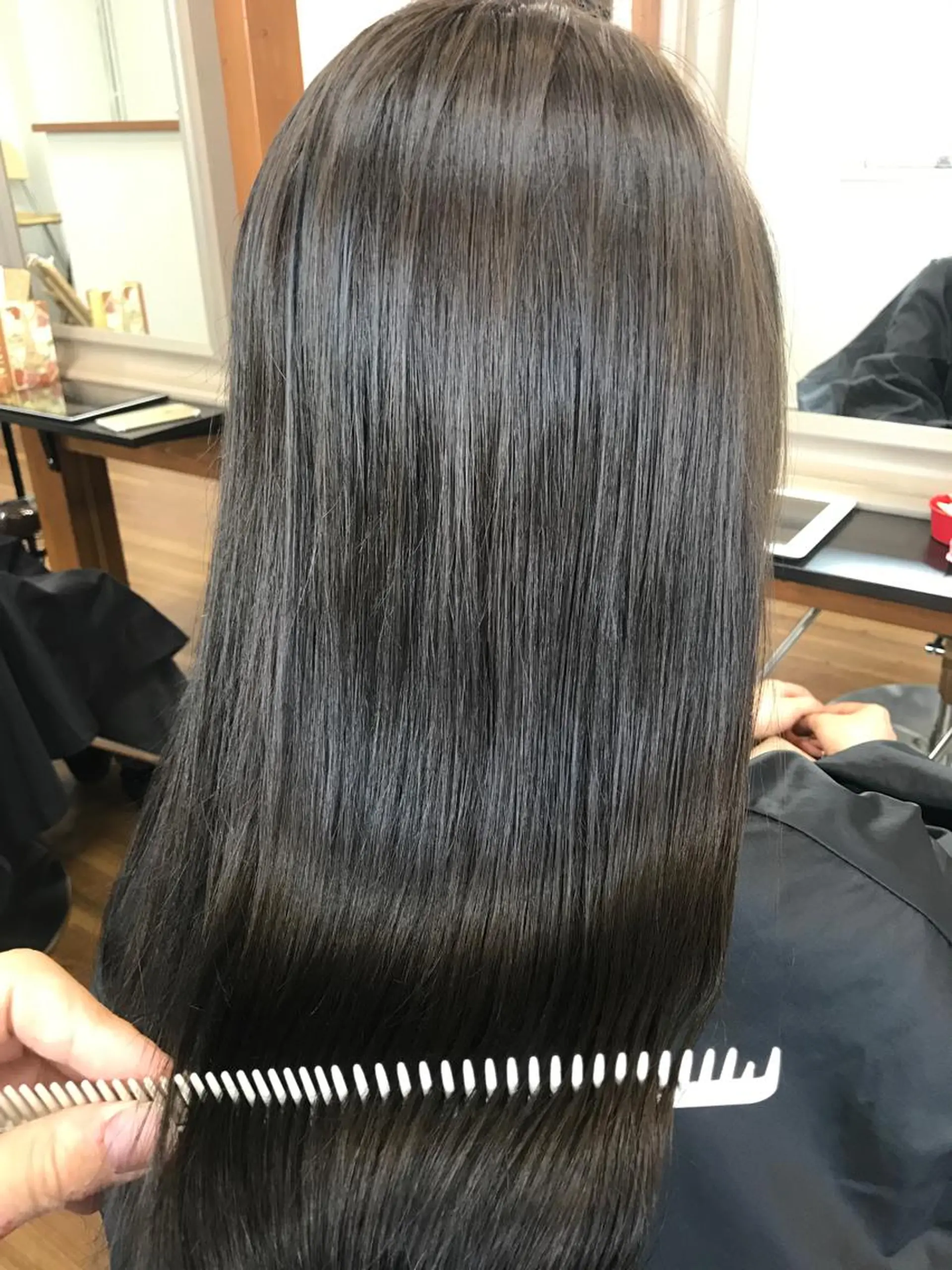 ロング カラー ブリーチ グレージュ イルミナカラー ブリーチなしカラー HAIR  SALON C.C所属・吉森 満俊のヘアスタイル