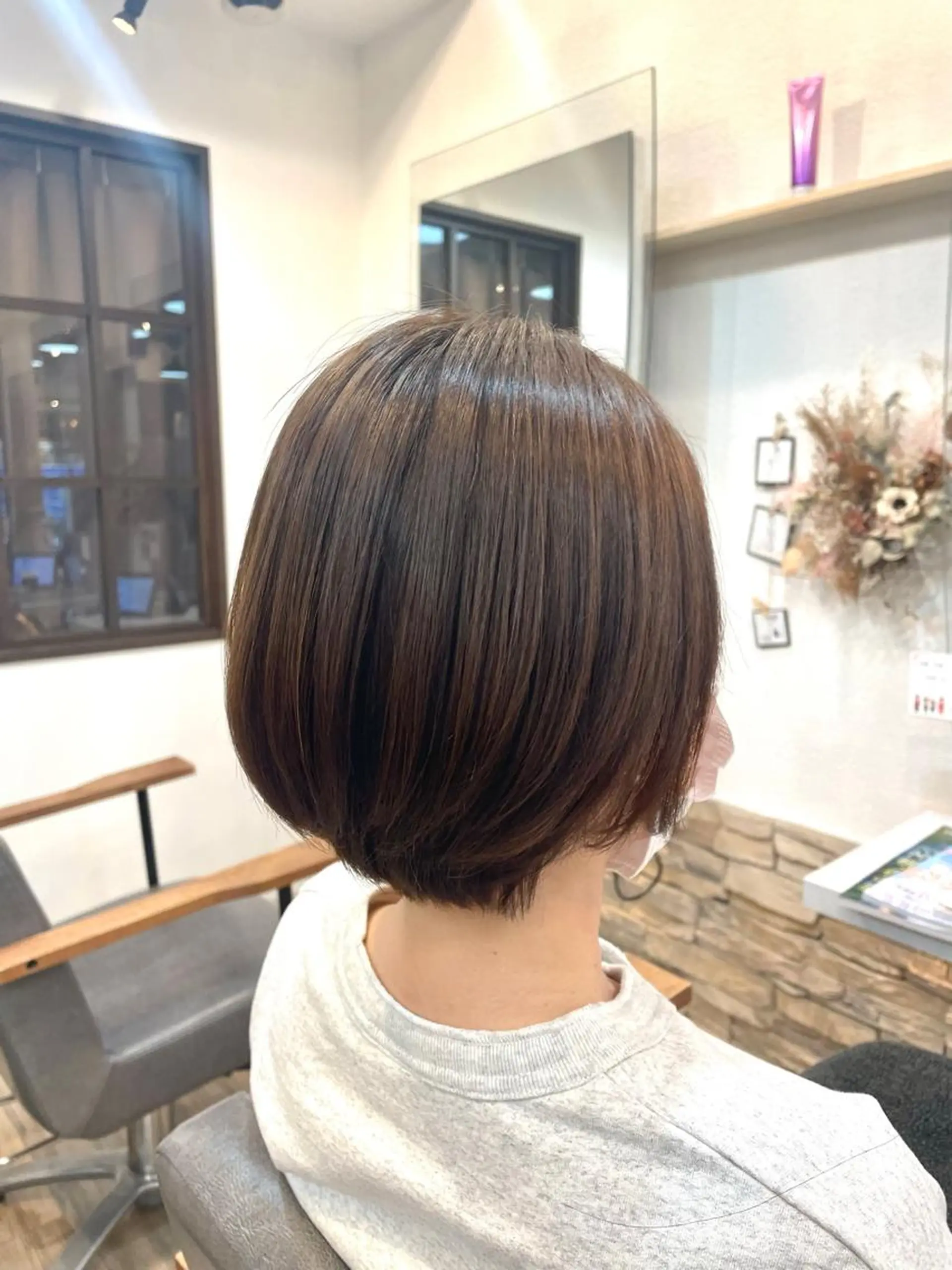 ショート 伸ばしかけ VISAGE ba.sk 金子詩帆のヘアスタイル