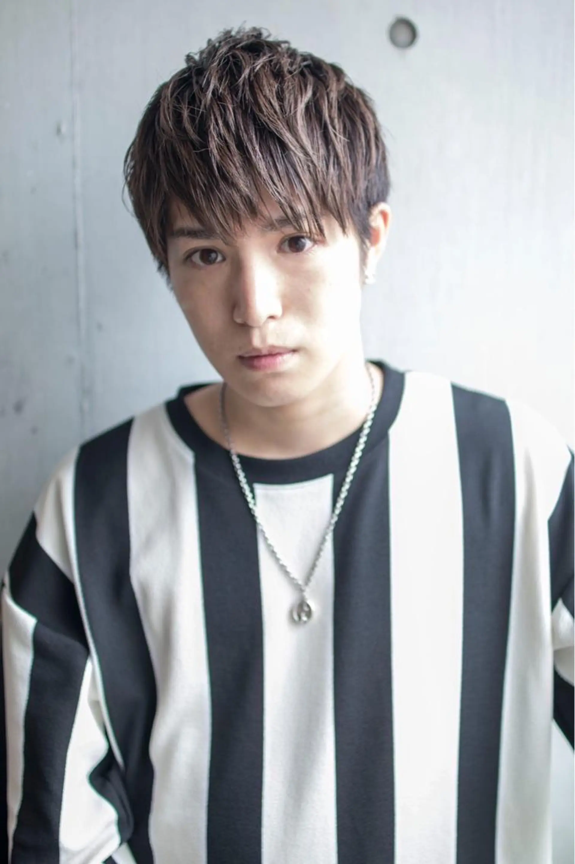 ショート メンズ アップバング メンズ韓国風 マッシュ メンズショート ツーブロック カット トリートメント 大人可愛いヘア 大田のヘアスタイル