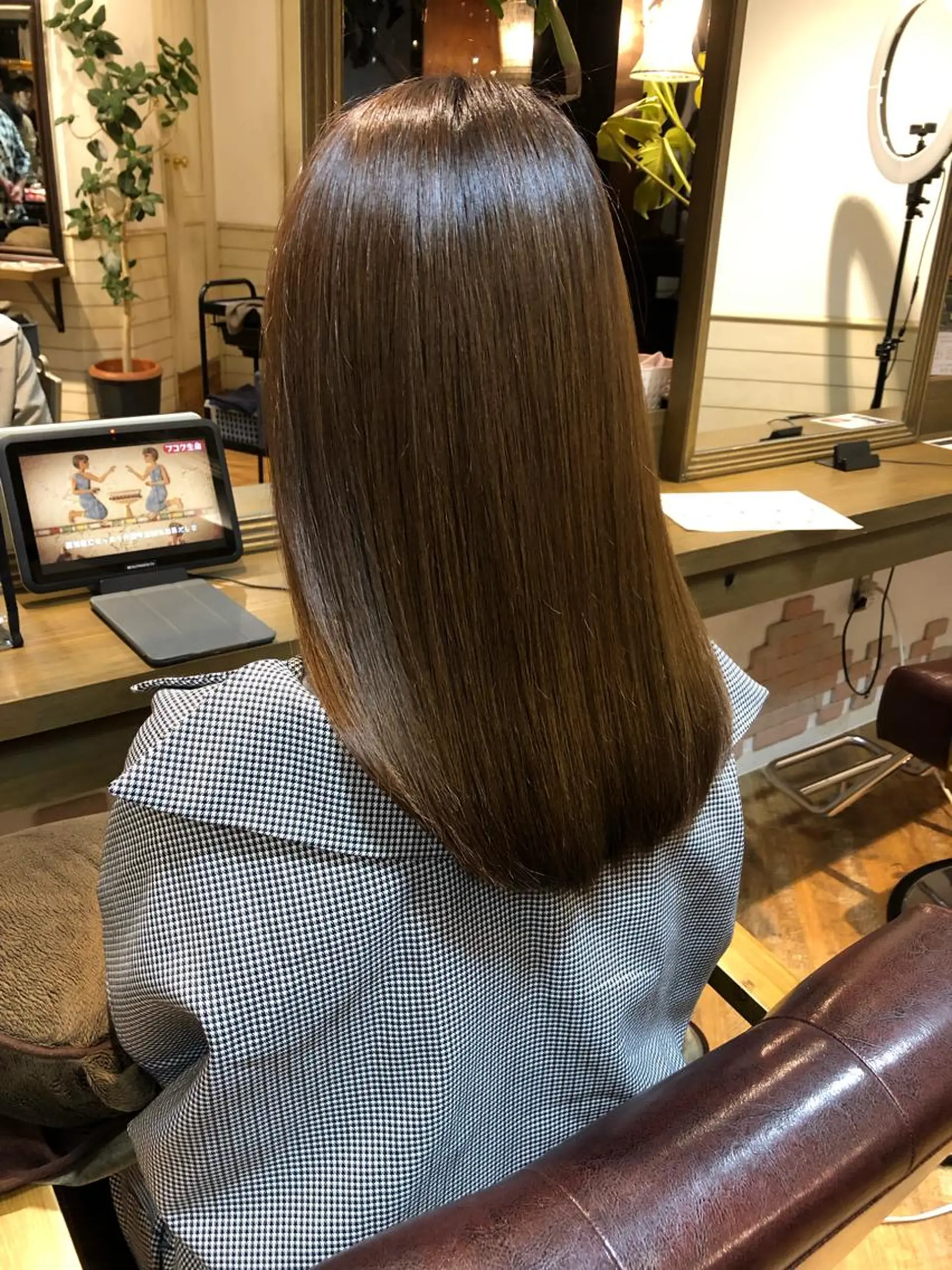 セミロング 💖透明感カラー💖 坂本万由子のヘアスタイル