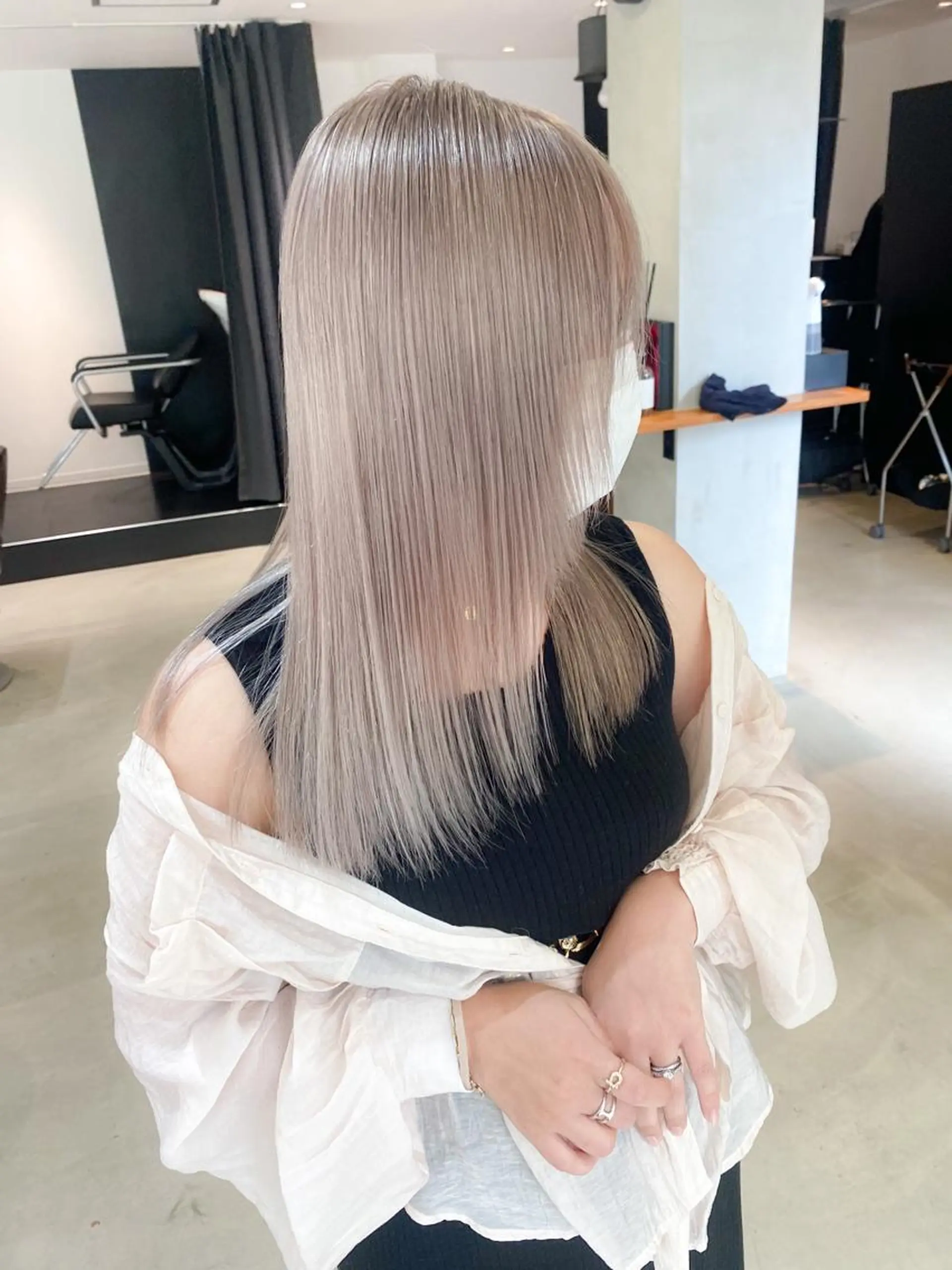 ロング カラー ROIS表参道所属・ケアブリーチ/ ブリーチ/Kazuoのヘアスタイル