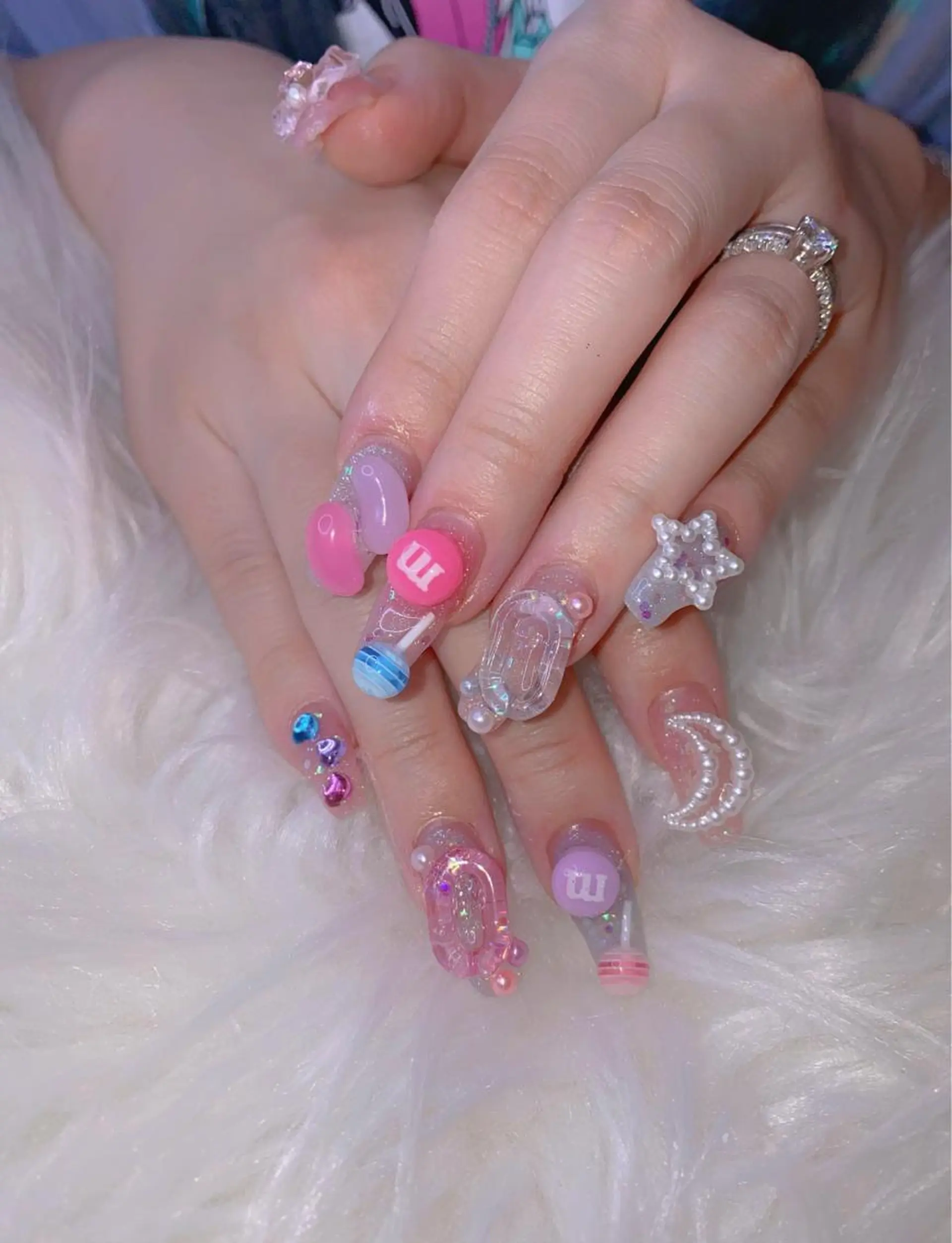 ネイル ハンドネイル ドットネイル by maison de charme所属・🎀 AYANEのネイルデザイン