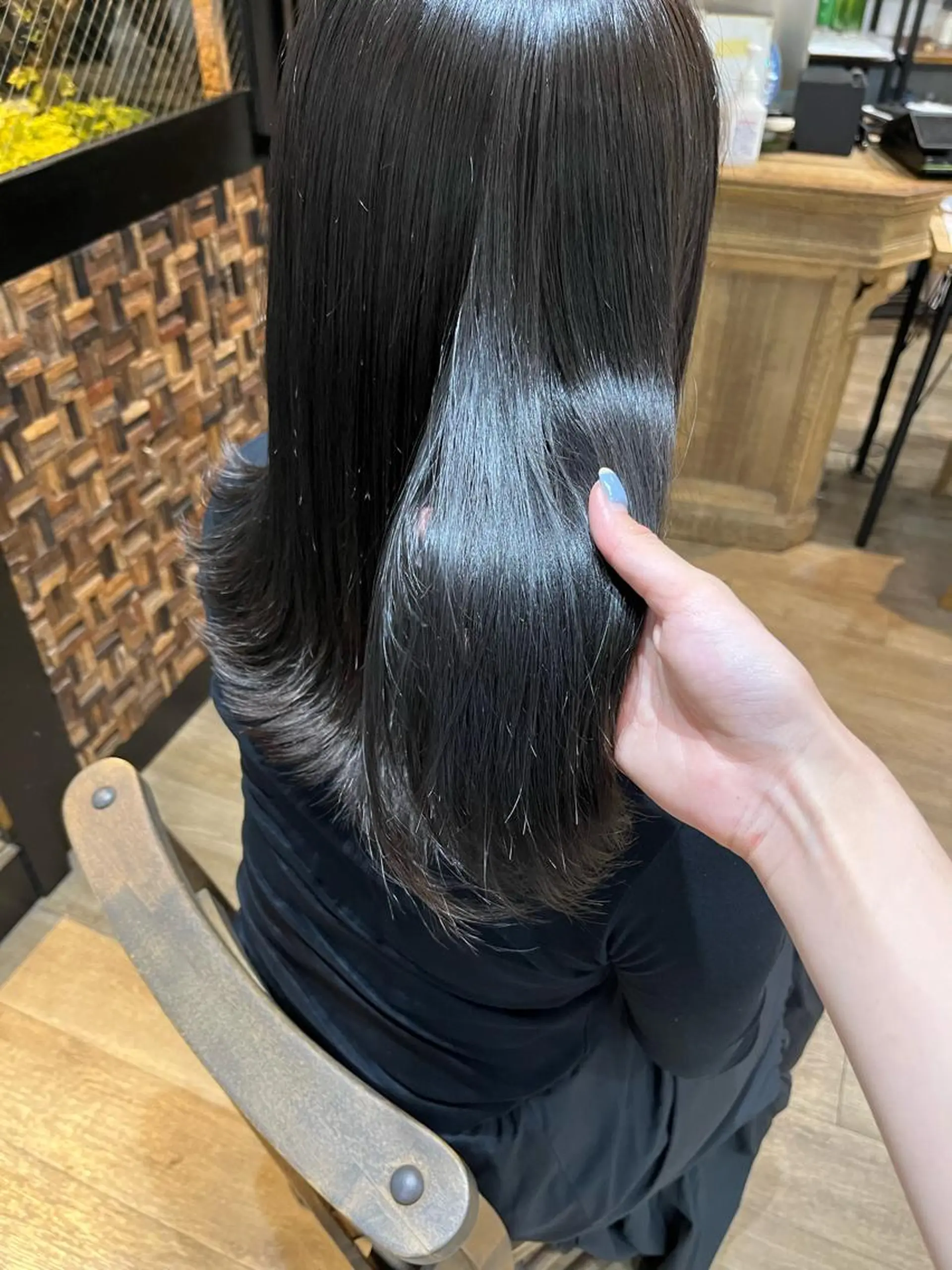 ロング カラー ネイル 𝗺𝗶𝗸𝘂♡ 似合わせ🎀のヘアスタイル