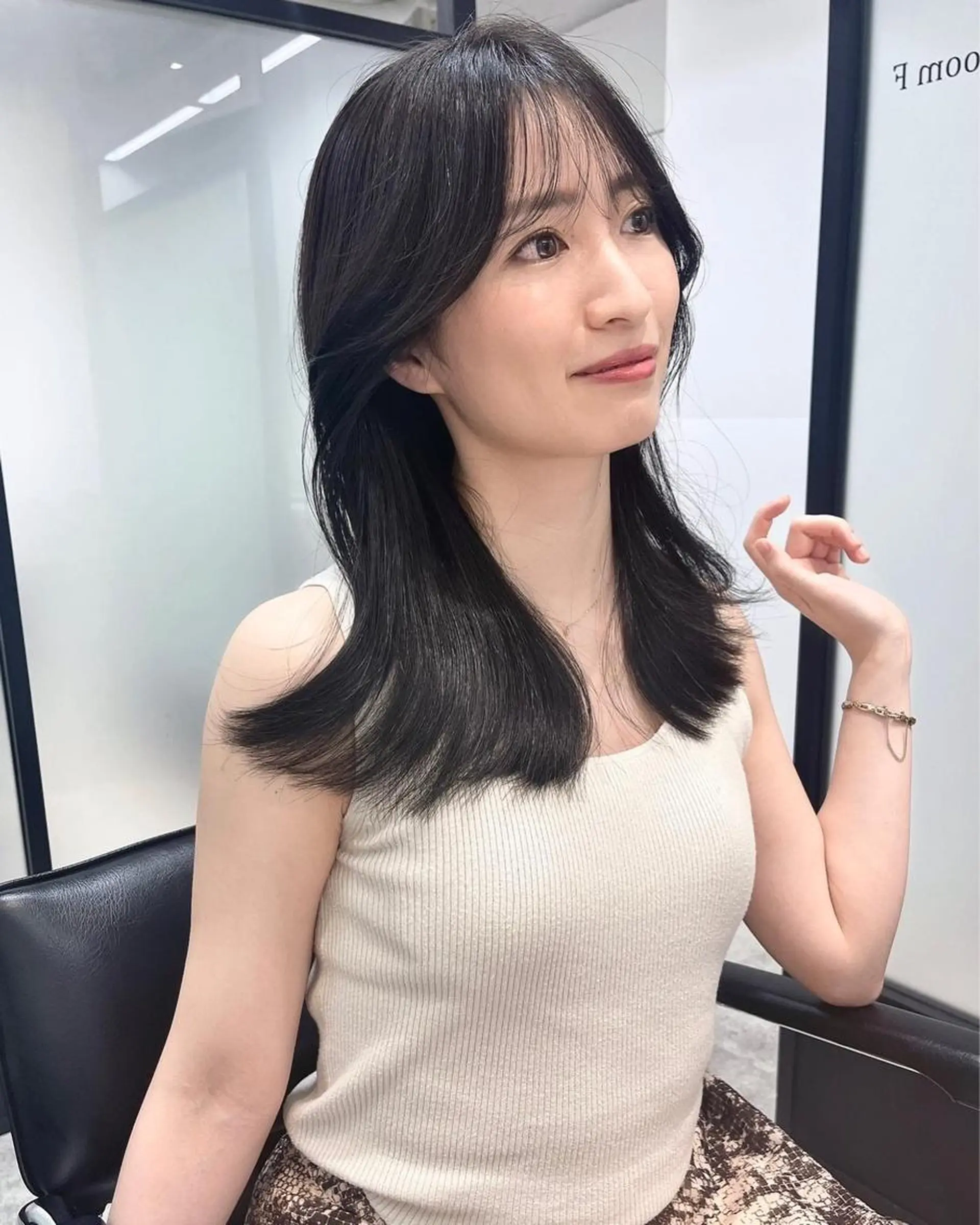 ロング カット ヘアカラー トリートメント 韓国レイヤーカット 髪質改善▫️水野有真のヘアスタイル