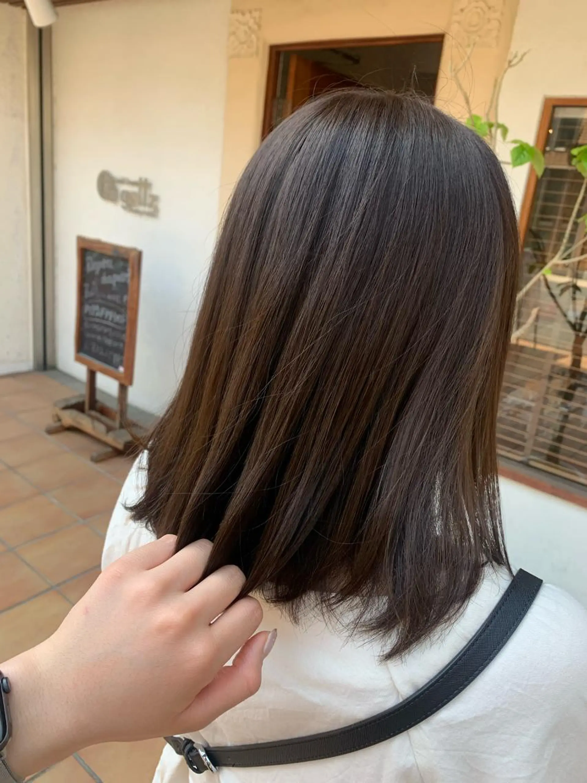 ミディアム カラー putri 川邉 優花のヘアスタイル