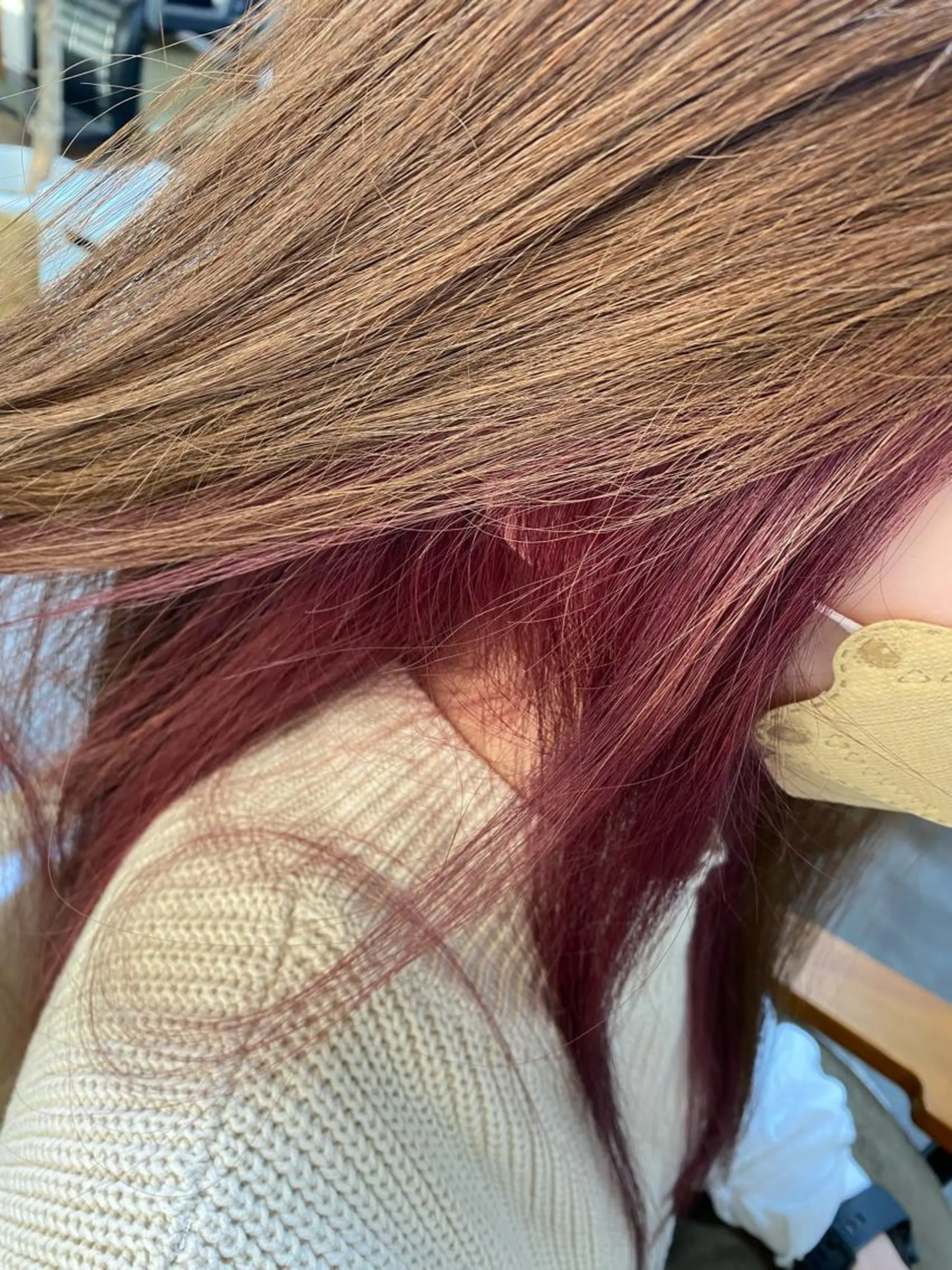 ロング カラー インナーカラー ピンクカラー 永沼 真依のヘアスタイル