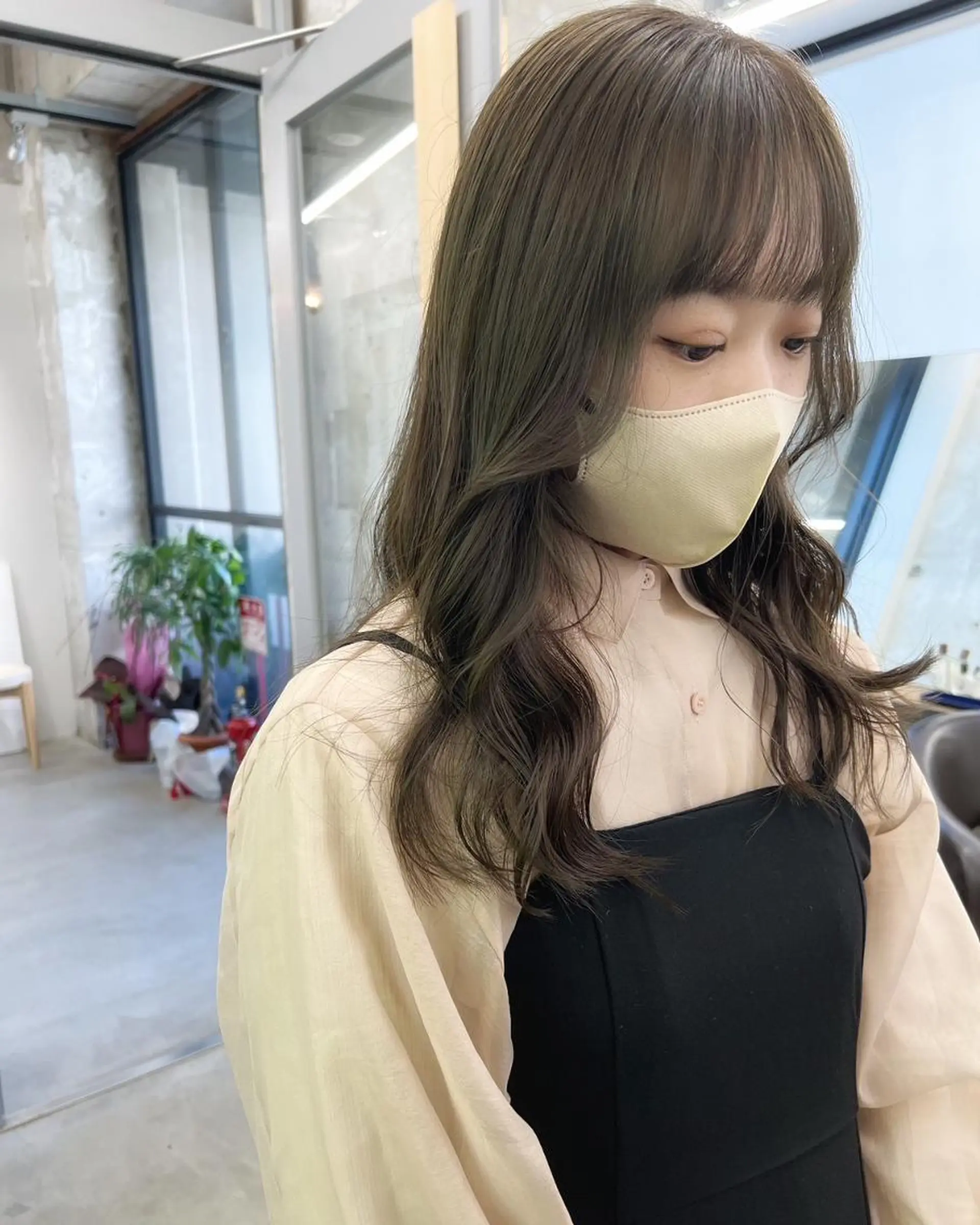 セミロング カラー パーマ ヘアアレンジ セミロングパーマ アディクシーカラー ベージュカラー ブリーチ ケアカラー カット トリートメント ヘッドスパ ヘアケア特化型サロン newi 梅田のヘアスタイル