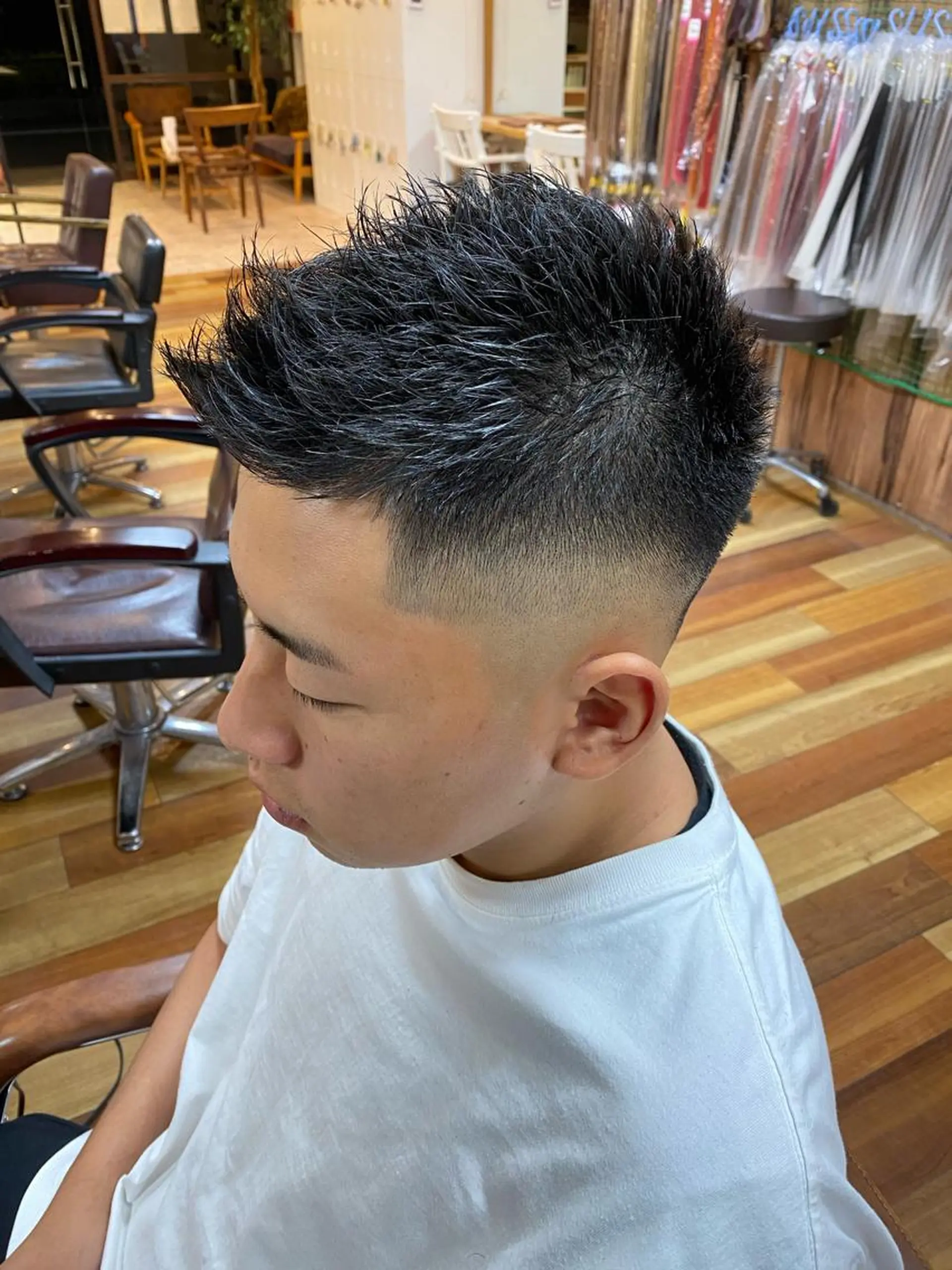 ショート メンズ曲がる 縮毛矯正/駅徒歩4分のヘアスタイル