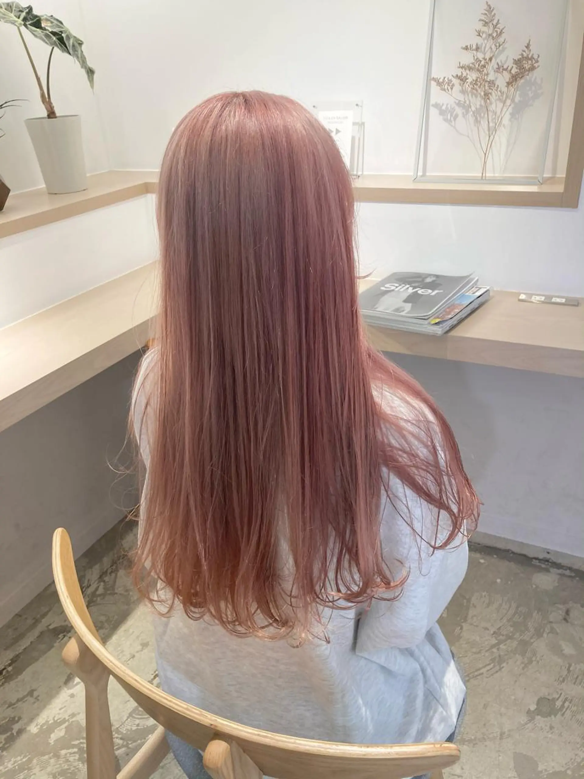 ロング カラー ピンクカラー FILMS所属・宮城 星のヘアスタイル