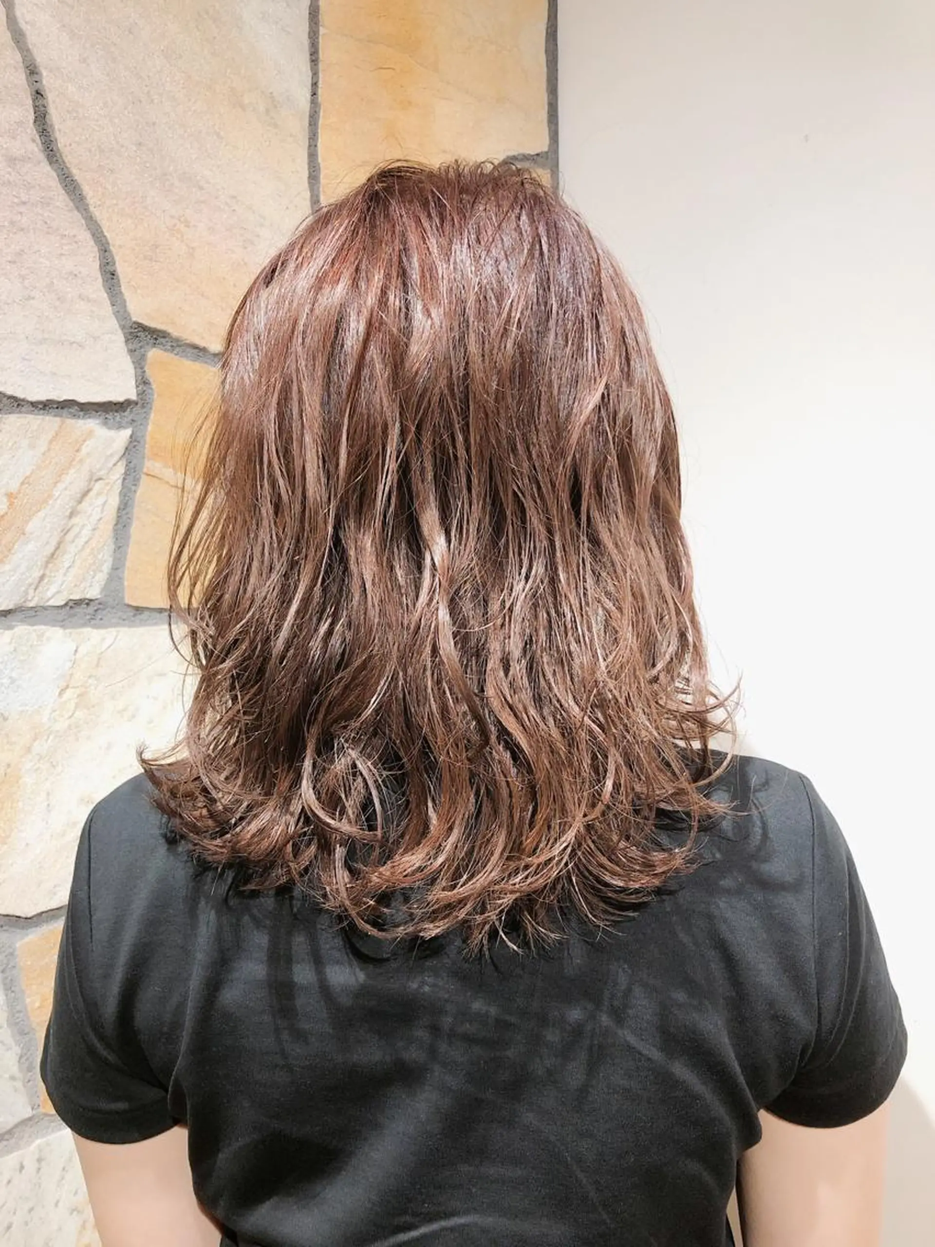 ミディアム レイヤー×髪質改善 マネージャー安藤光司のヘアスタイル